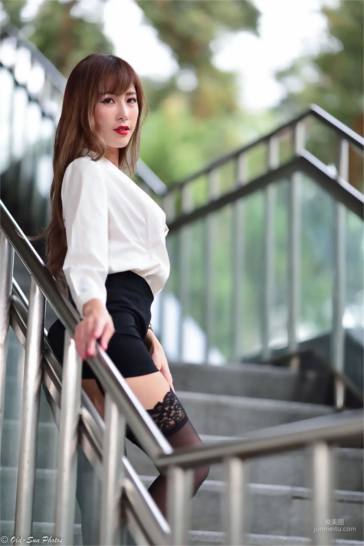 [Taiwan Internet Celebrity Beauty] Abbie Huang Oil Refinery Elementary School OL Outdoor Shoot Photo Set photo 26