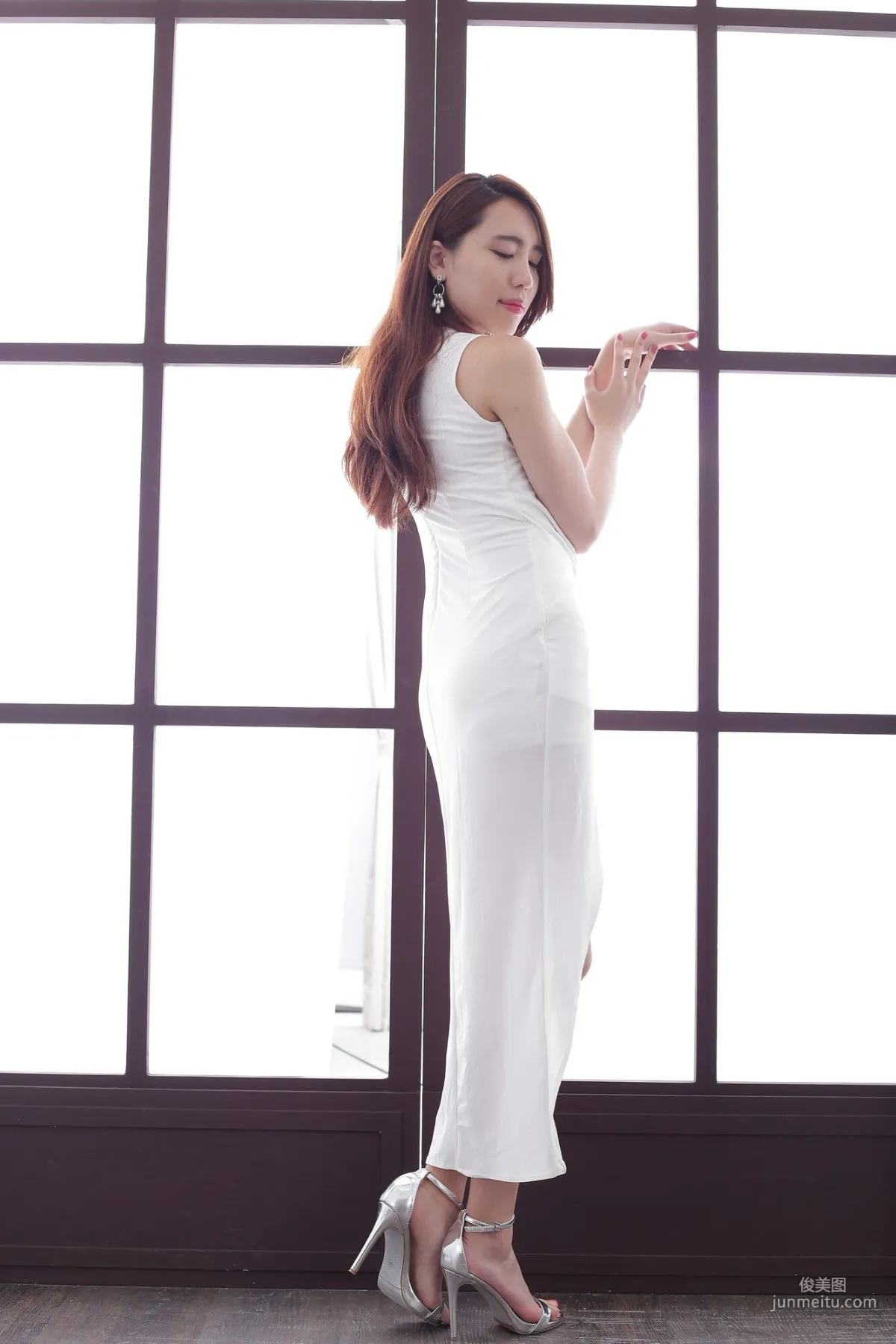 [Taiwan Beauties] Liao Yuhan Alice, Banqiao Fuzhong Studio: Elegant Long Dress Series Photo Set photo 34