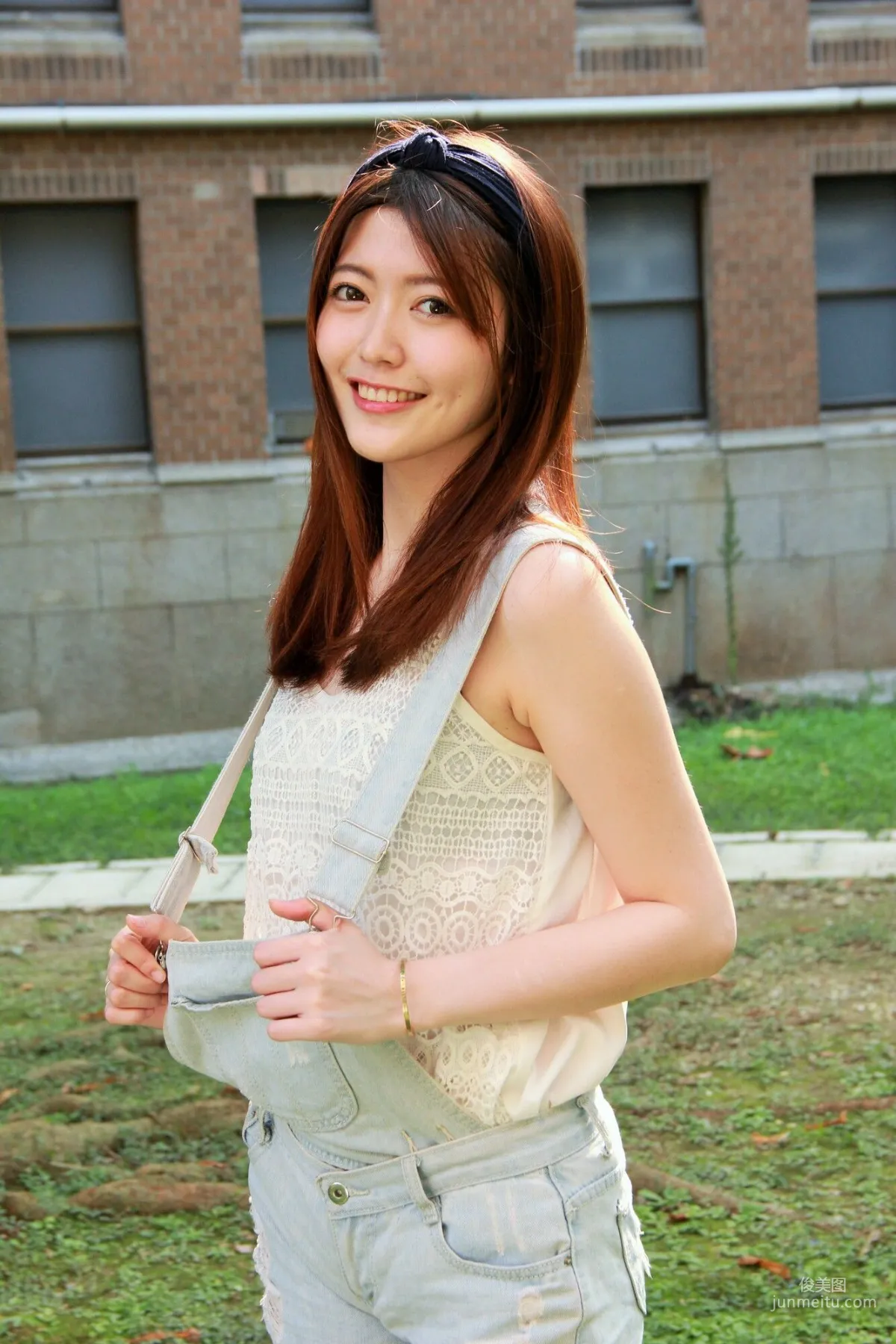 [Taiwan Internet Celebrity Beauty] Brindy Xuexue/Huang Pin Xuan 'Taiwan University Outdoor Shoot' Photo Set photo 19