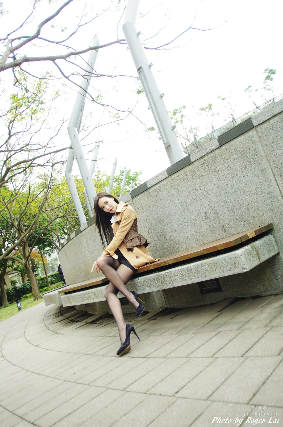 [Taiwan Beauties] Anber Xiao Anbai Black Stockings OL and Military Female Instructor Photo Set photo 24