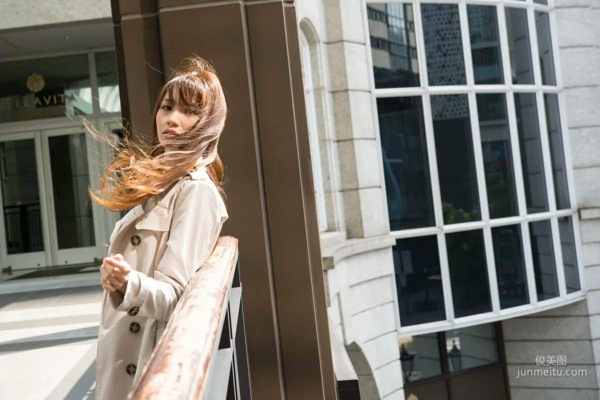 [Taiwan Beauties] Cai Yixin Candice "Around Xinyi District, Fashionable Trench Coat Street Snap" Photo Set photo 48