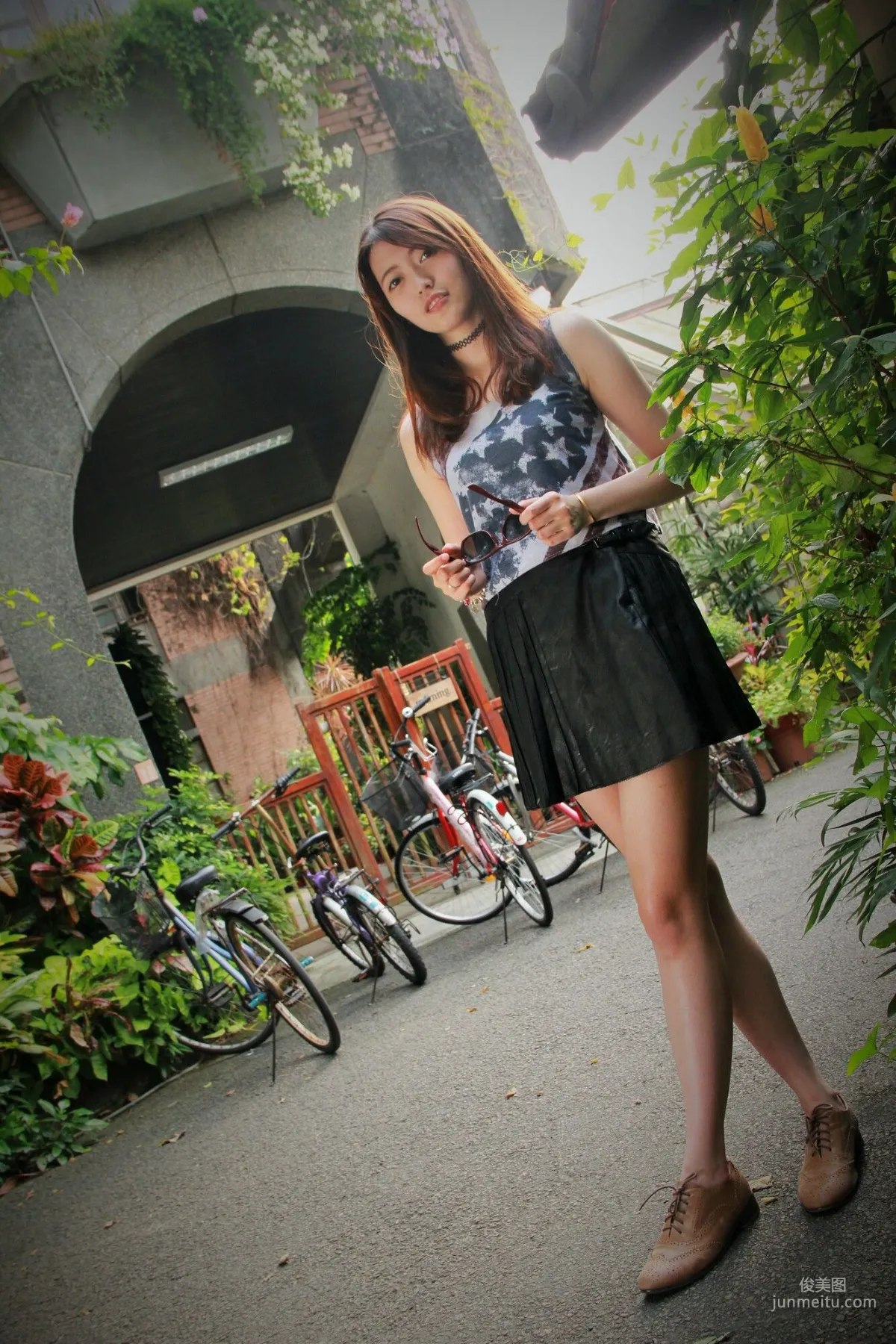 [Taiwan Internet Celebrity Beauty] Brindy Xuexue/Huang Pin Xuan 'Taiwan University Outdoor Shoot' Photo Set photo 10