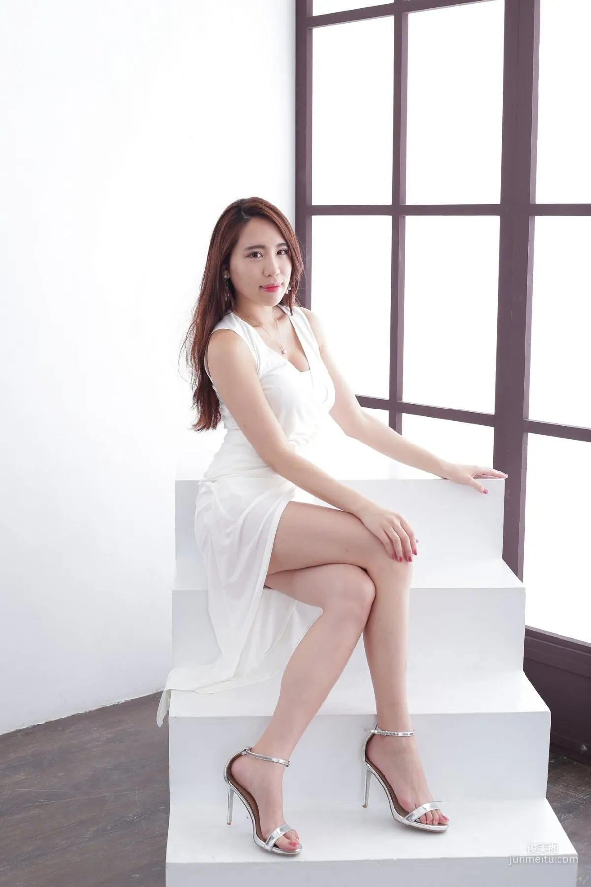[Taiwan Beauties] Liao Yuhan Alice, Banqiao Fuzhong Studio: Elegant Long Dress Series Photo Set photo 1