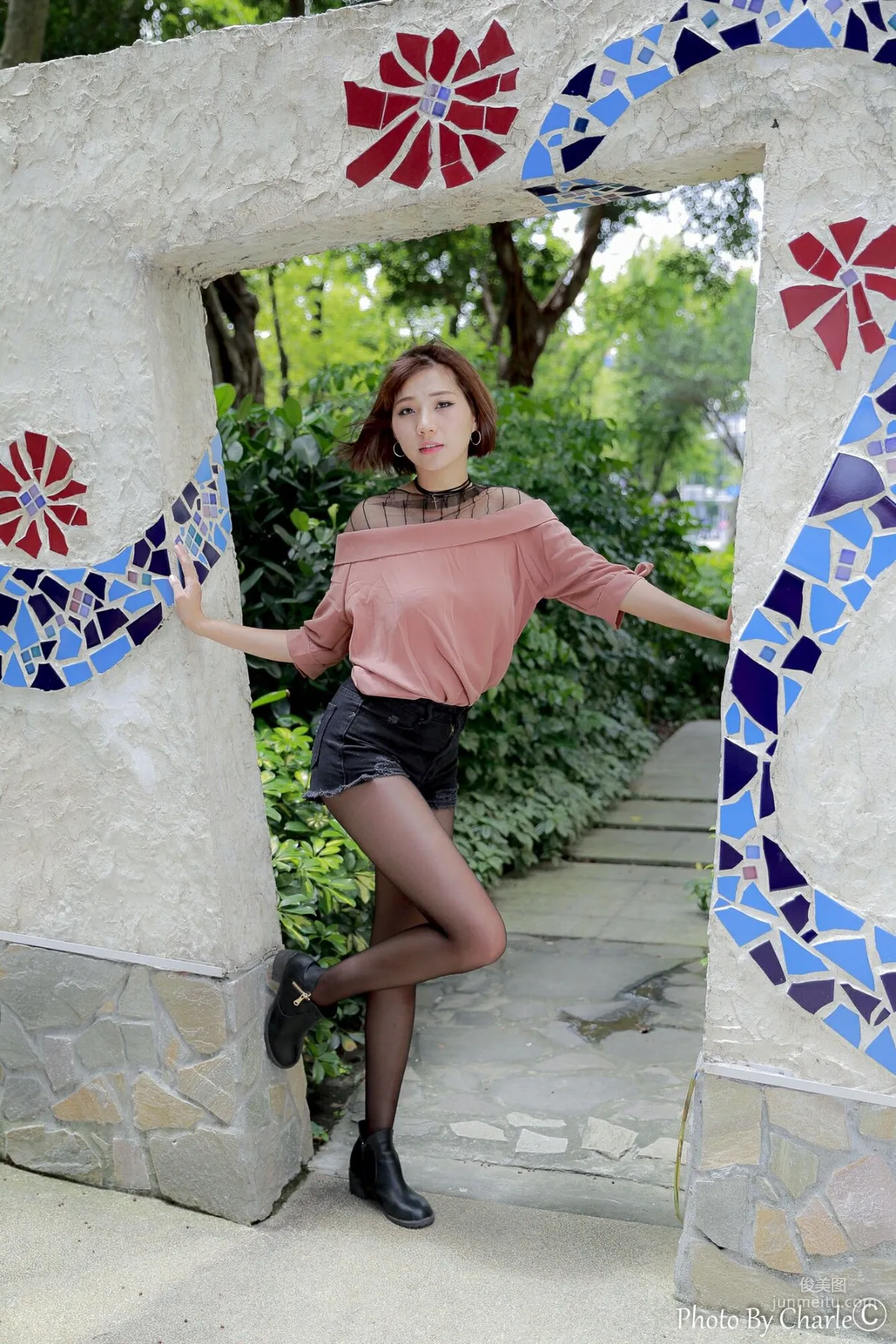 [Taiwan Beauties] Huang Zhuxuan, Yuanshan Flower Expo Outdoor Shoot Photo Set photo 22