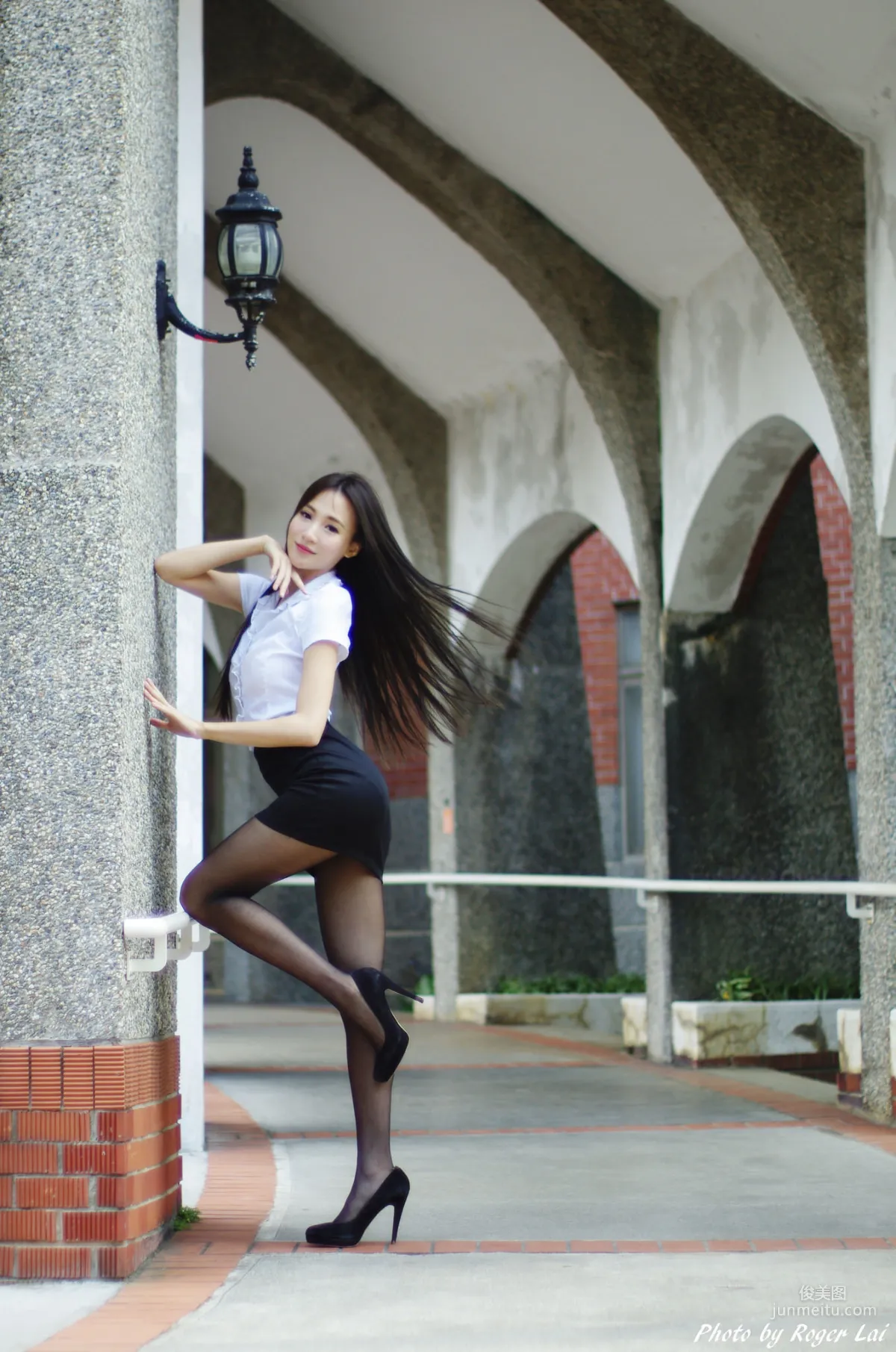 [Taiwan Beauties] Anber Xiao Anbai Black Stockings OL and Military Female Instructor Photo Set photo 8