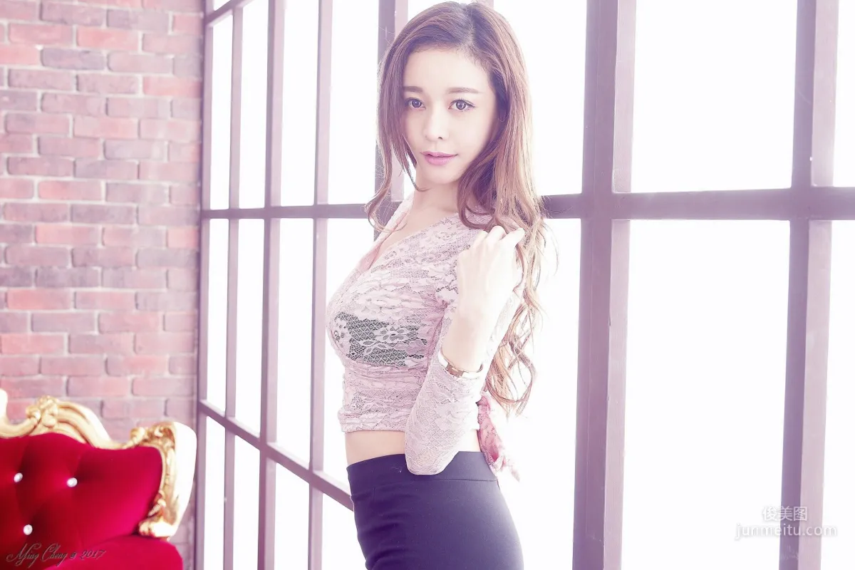 [Taiwan Beauties] Han Yu, Sexy Beautiful Legs Studio Shoot (3 Outfits) Photo Set photo 63