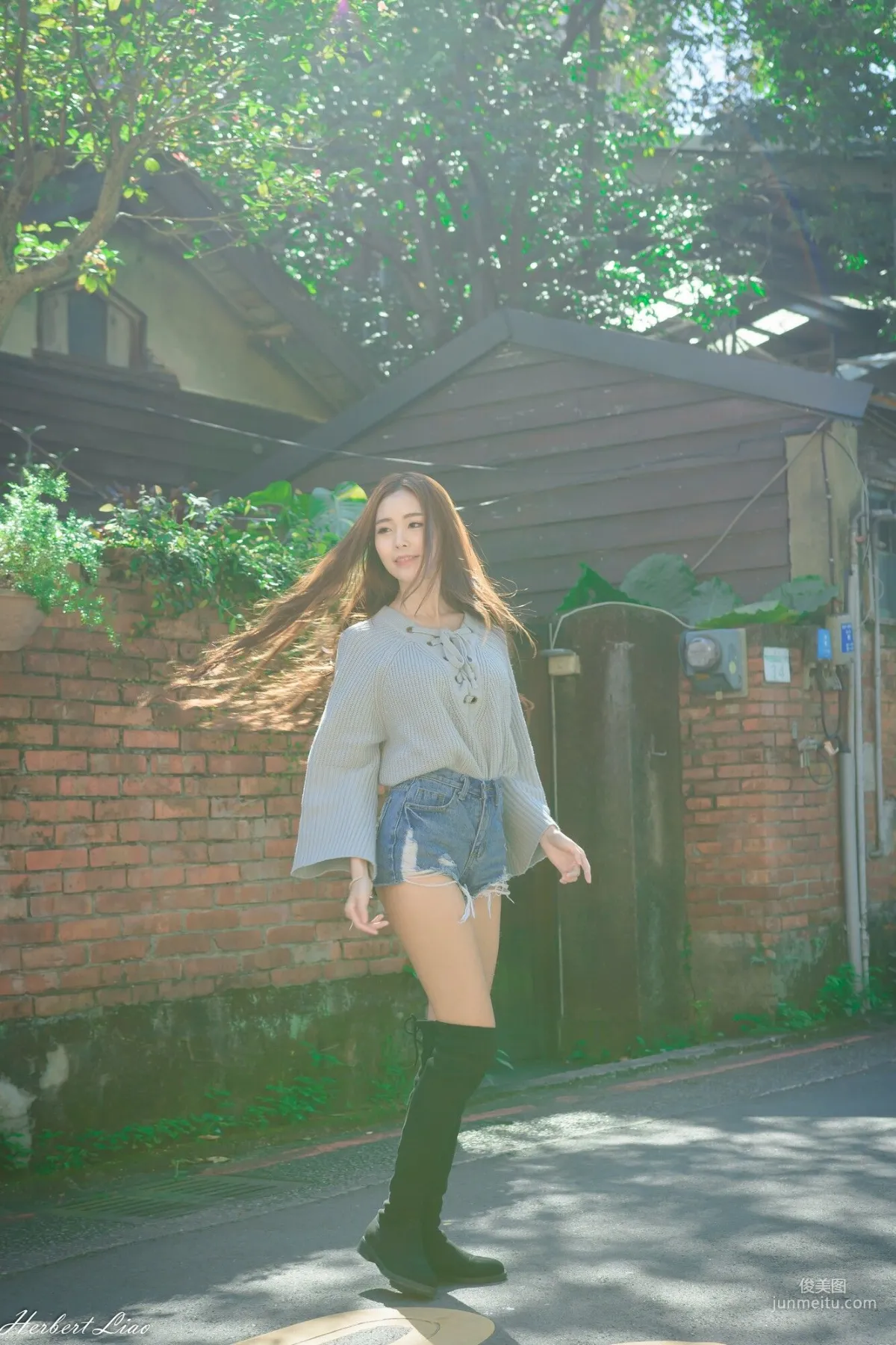 [Taiwan Beauties] Huang Shangyan Rubis, Guting Station Area, Denim Hot Pants Street Snap Photo Set photo 64