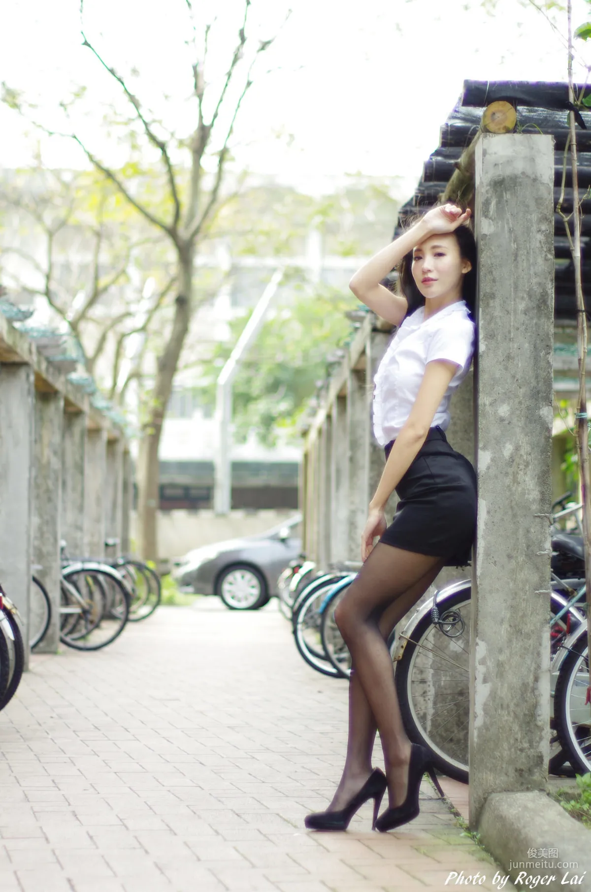 [Taiwan Beauties] Anber Xiao Anbai Black Stockings OL and Military Female Instructor Photo Set photo 16