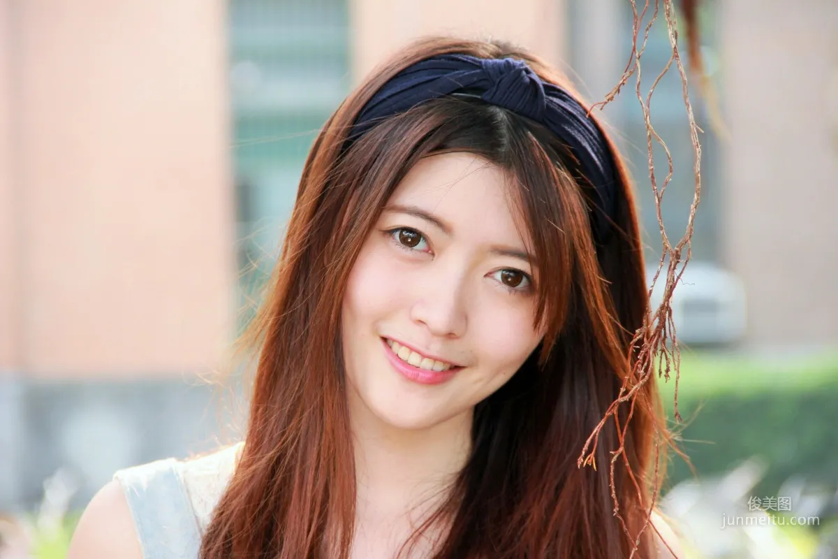 [Taiwan Internet Celebrity Beauty] Brindy Xuexue/Huang Pin Xuan 'Taiwan University Outdoor Shoot' Photo Set photo 9