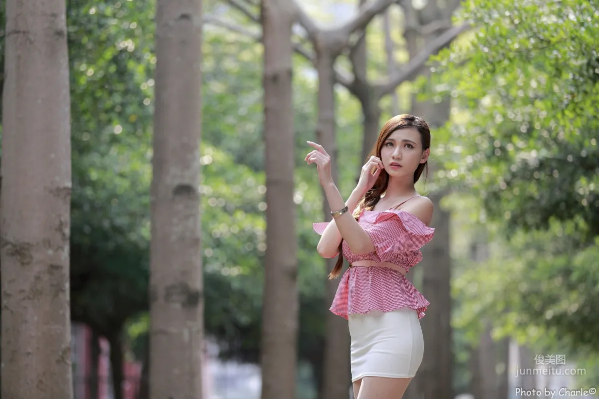 [Taiwan Beauties] Cai Yixin Candice Normal University Outdoor Shoot 3 Outfits Photo Set photo 19