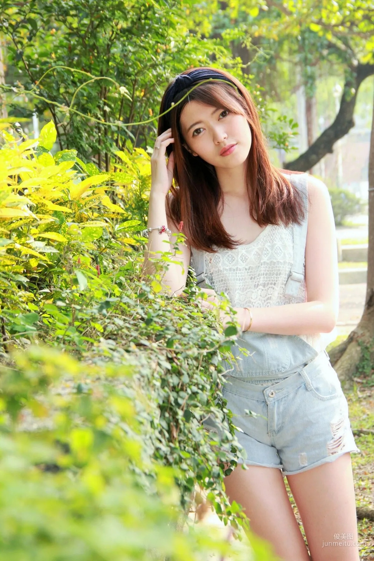 [Taiwan Internet Celebrity Beauty] Brindy Xuexue/Huang Pin Xuan 'Taiwan University Outdoor Shoot' Photo Set photo 40