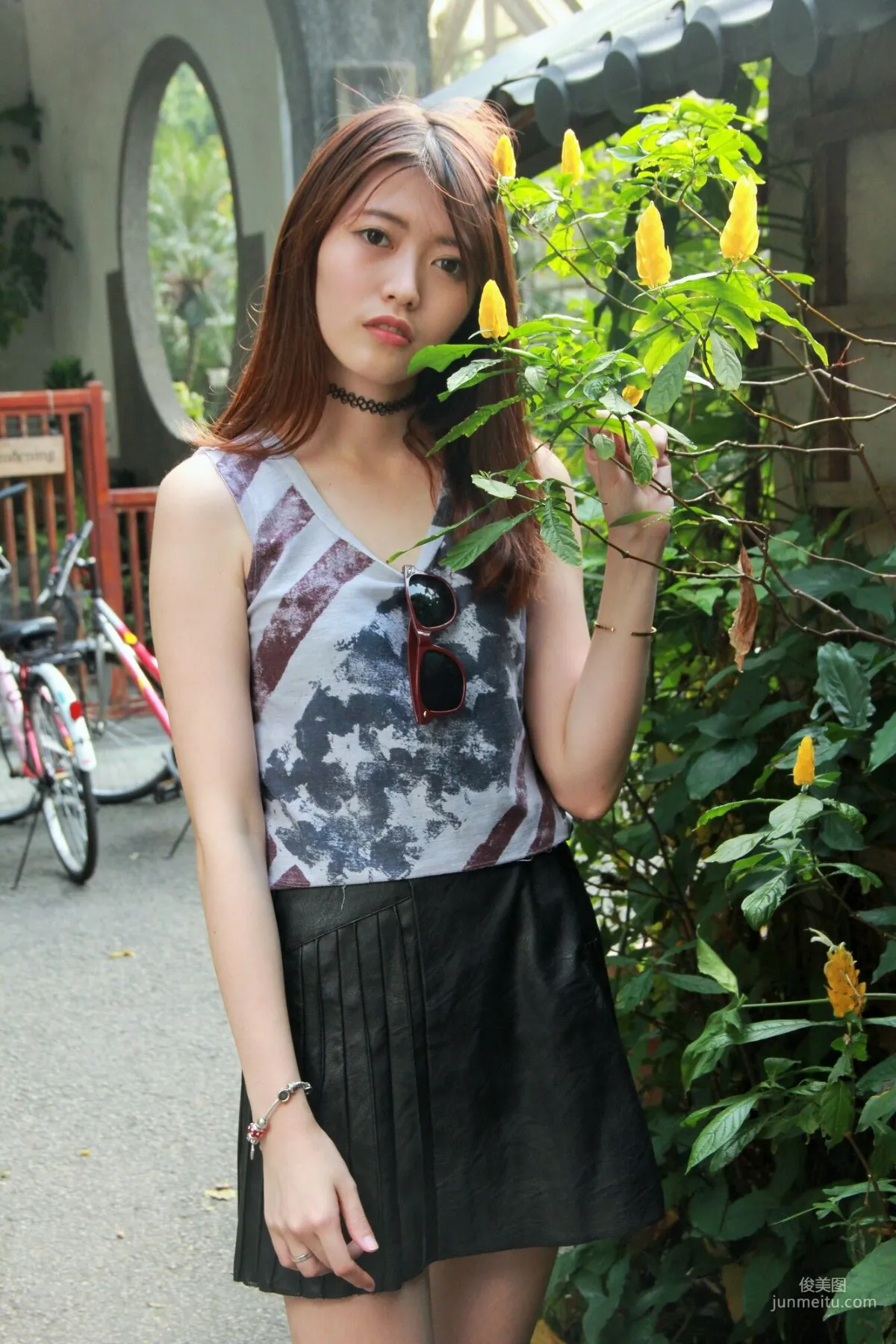 [Taiwan Internet Celebrity Beauty] Brindy Xuexue/Huang Pin Xuan 'Taiwan University Outdoor Shoot' Photo Set photo 24