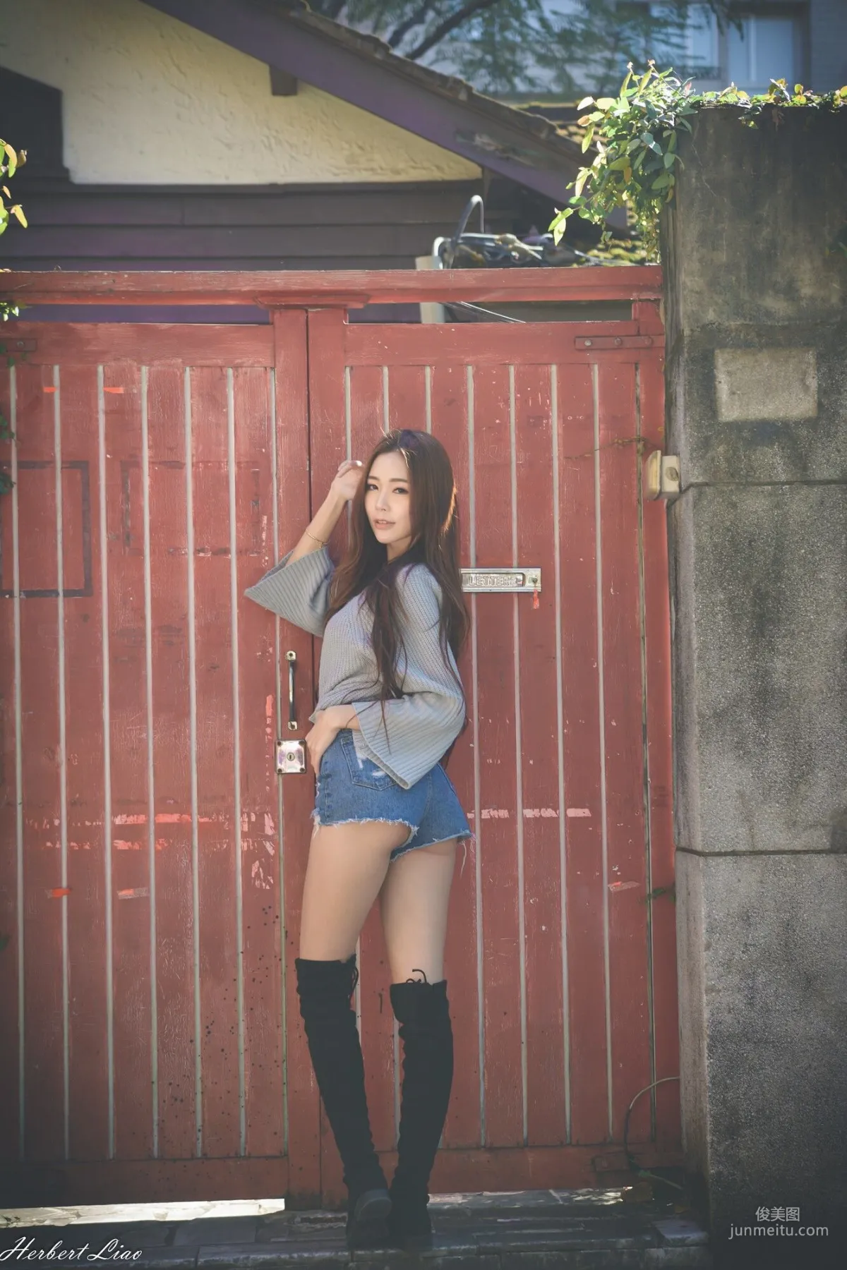 [Taiwan Beauties] Huang Shangyan Rubis, Guting Station Area, Denim Hot Pants Street Snap Photo Set photo 33