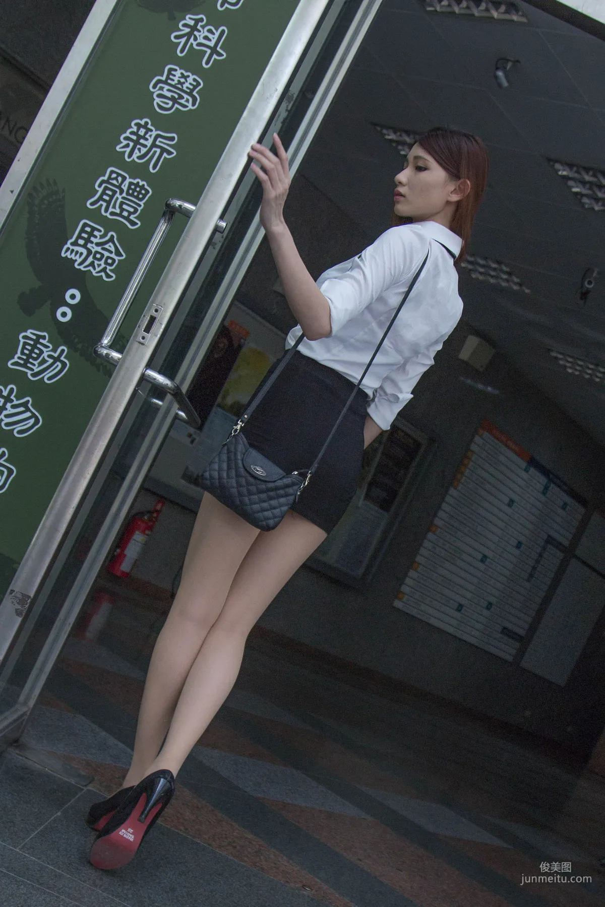 [Taiwan Internet Celebrity Beauty] Cai Yixin Candice, NTU Outdoor Shoot, Female Teacher, Photo Set photo 13