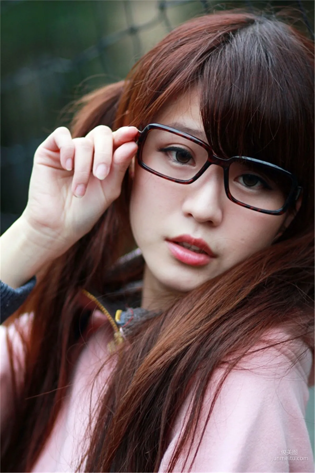 [Taiwan Beauties] Qiu Yuxuan (Yu Xuan) + Bai Bai, Campus Cute Outdoor Shoot Photo Set photo 25