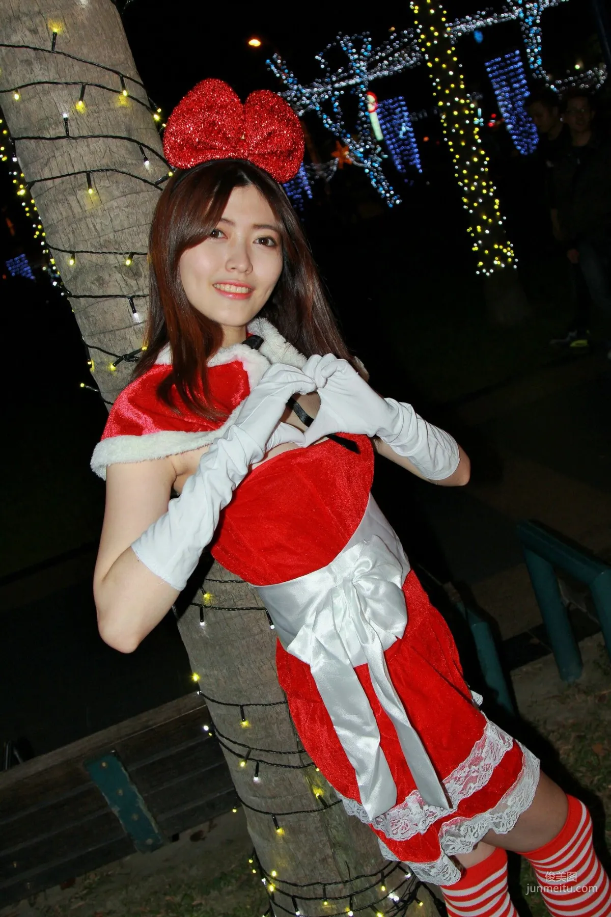 [Taiwan Beauties] Huang Pin Xuan, Banqiao Christmas City Night Shoot Photo Set photo 26