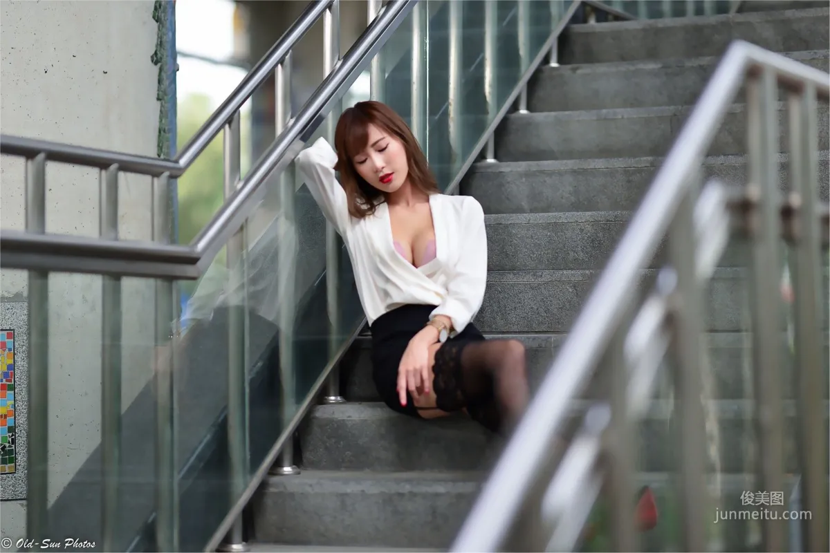 [Taiwan Internet Celebrity Beauty] Abbie Huang Oil Refinery Elementary School OL Outdoor Shoot Photo Set photo 52
