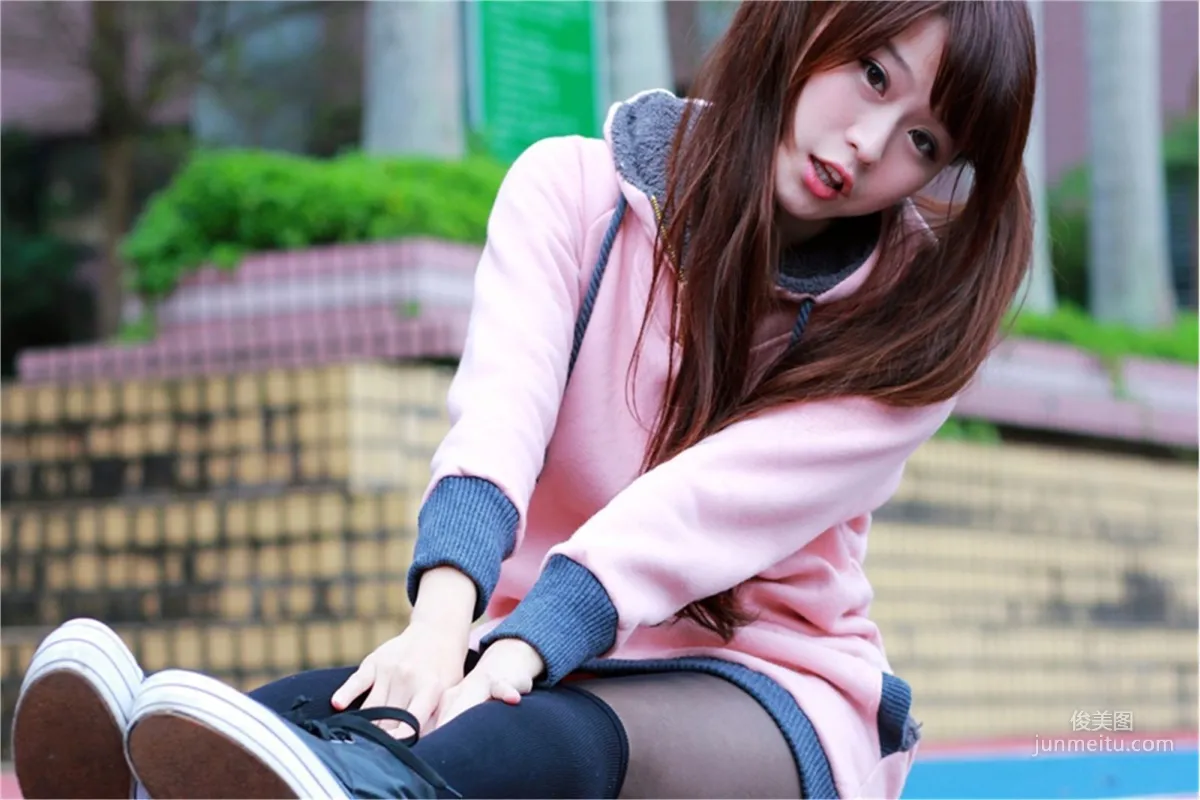 [Taiwan Beauties] Qiu Yuxuan (Yu Xuan) + Bai Bai, Campus Cute Outdoor Shoot Photo Set photo 6