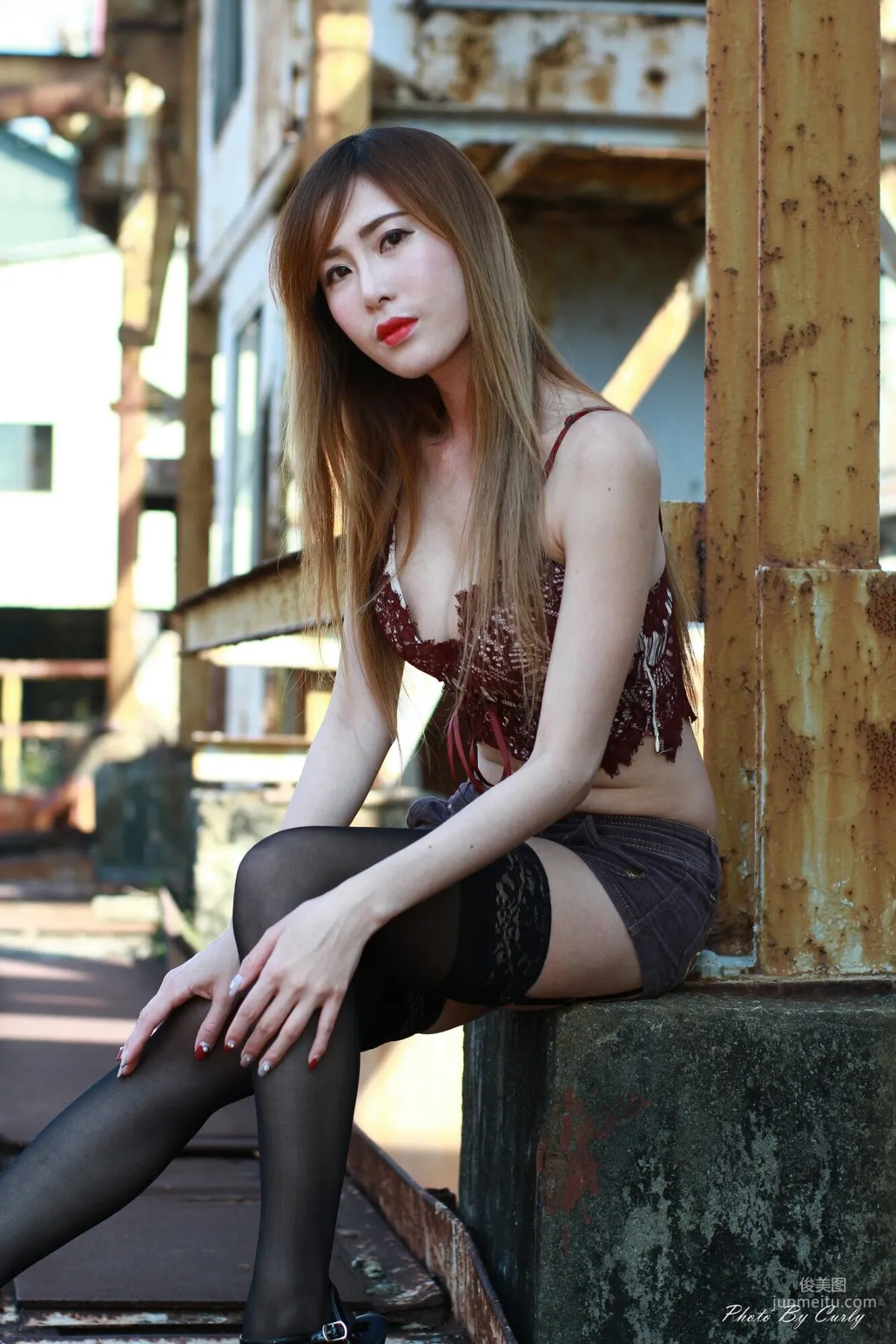 [Taiwan Beauties] Abbie Huang, Qiaotou Sugar Factory, Black Stockings + Lace + Hot Pants Photo Set photo 16
