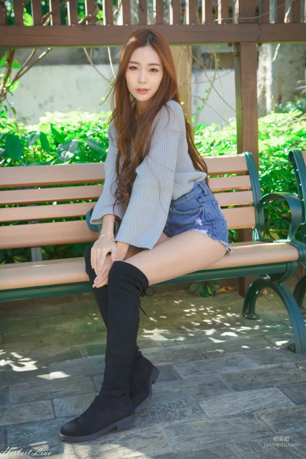 [Taiwan Beauties] Huang Shangyan Rubis, Guting Station Area, Denim Hot Pants Street Snap Photo Set photo 61