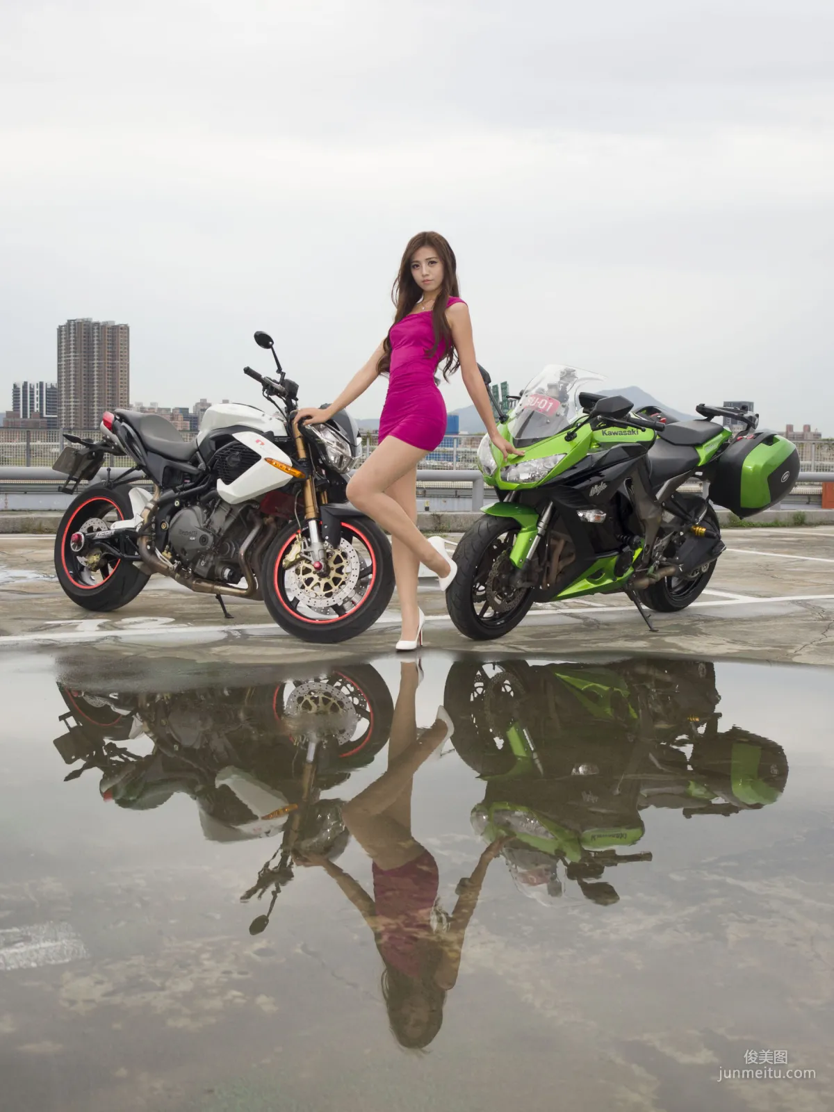 [Taiwan Internet Beauty] Anna chen, Luoyang Parking Lot Photo Set photo 33