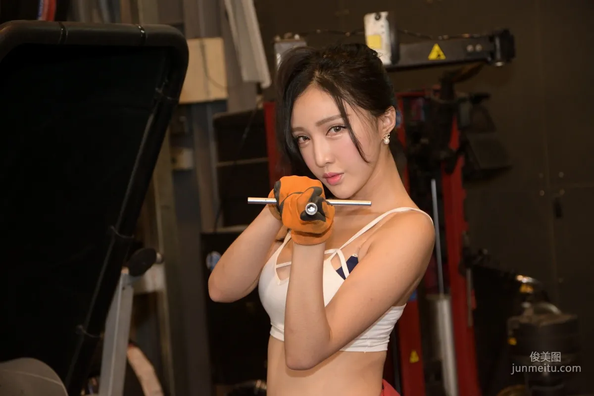 [台灣正妹] 趙芸Syuan《美顔的汽車修理工》 寫真集 55