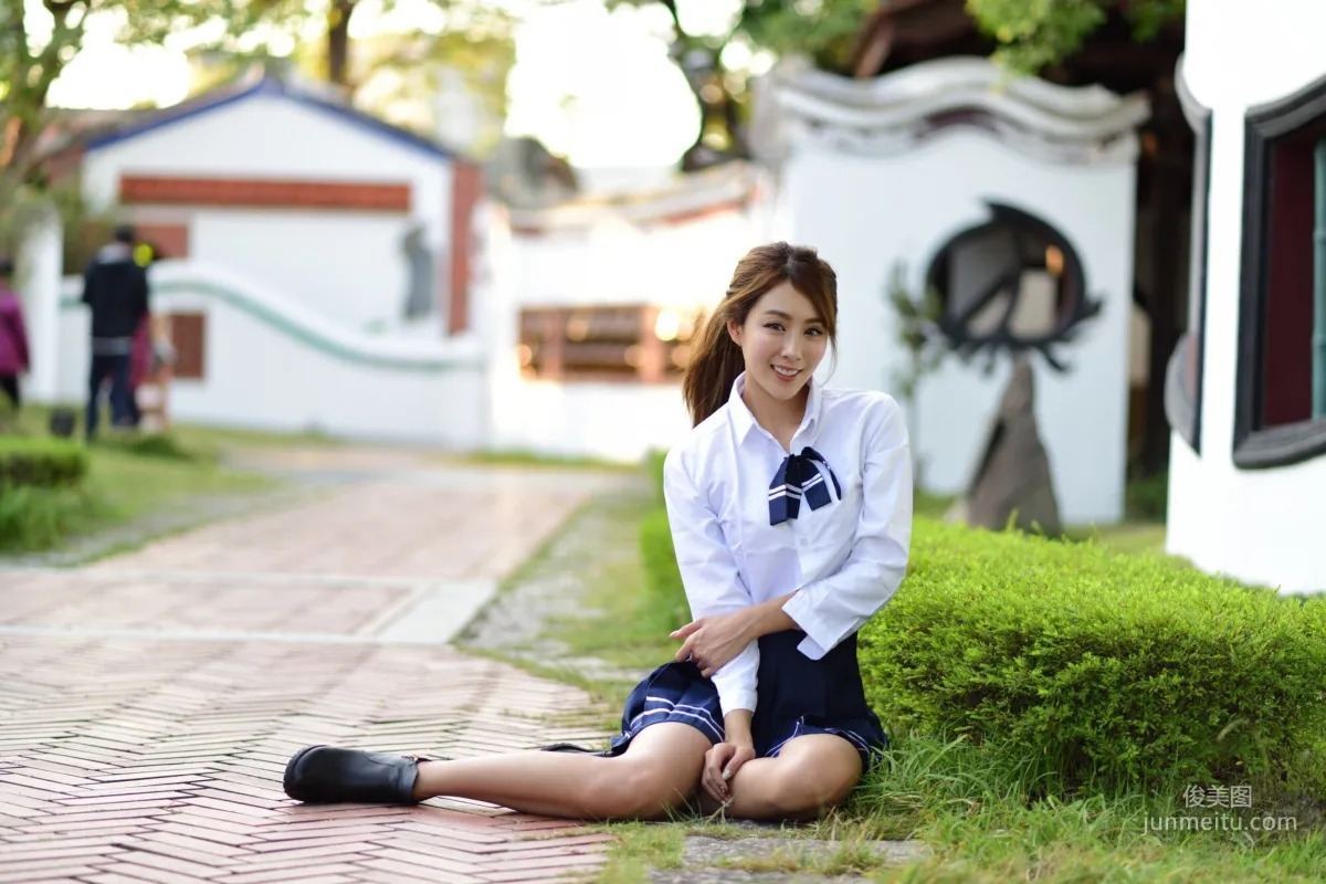 [Taiwan Beauties] Miso Xia Qing Classic Qipao + Fresh School Uniform Photo Set photo 23