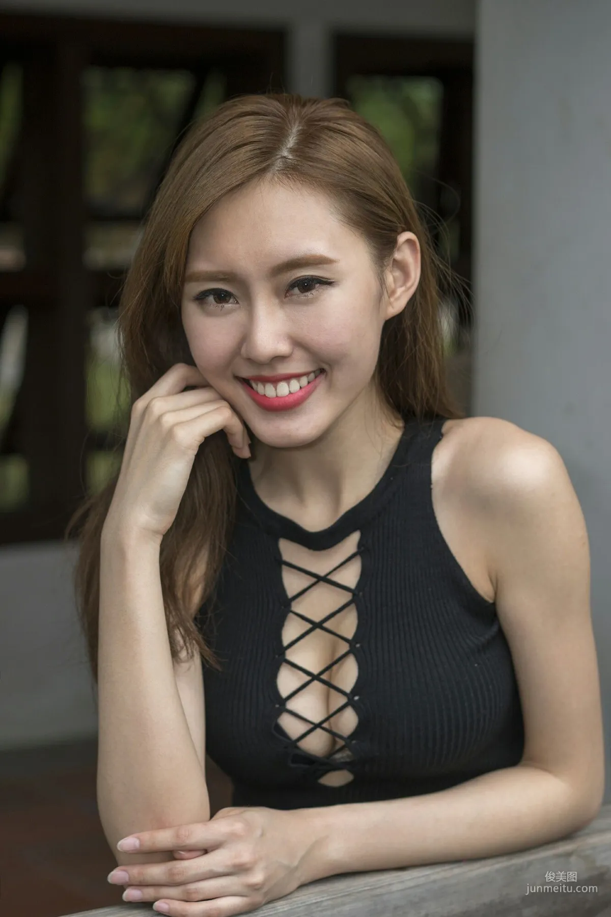 [Taiwan Beauties] Guo Minwen Queenie, Striped Short Skirt Street Snap Photo Set photo 11