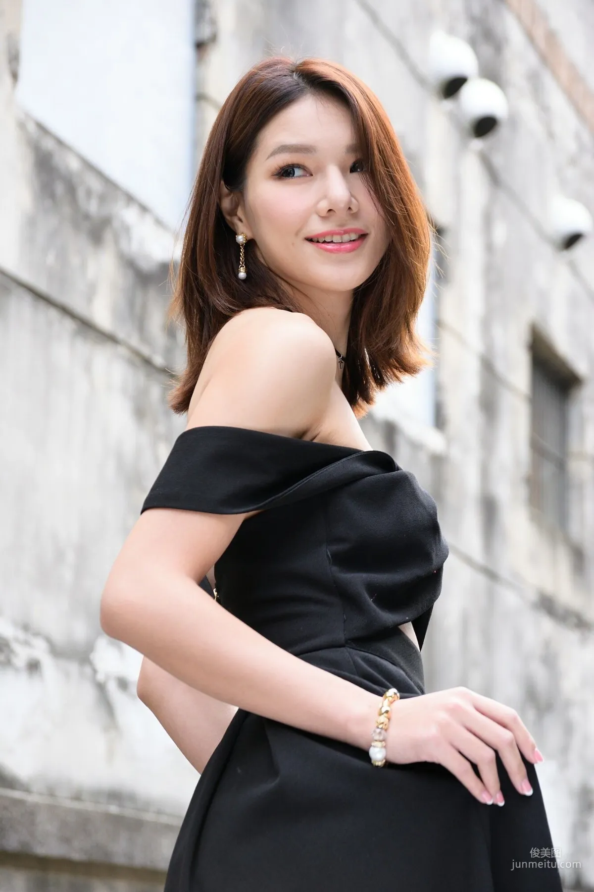 [Taiwan Beauties] Kate - Outdoor Shoot Elegant Long Skirt Photo Set photo 29