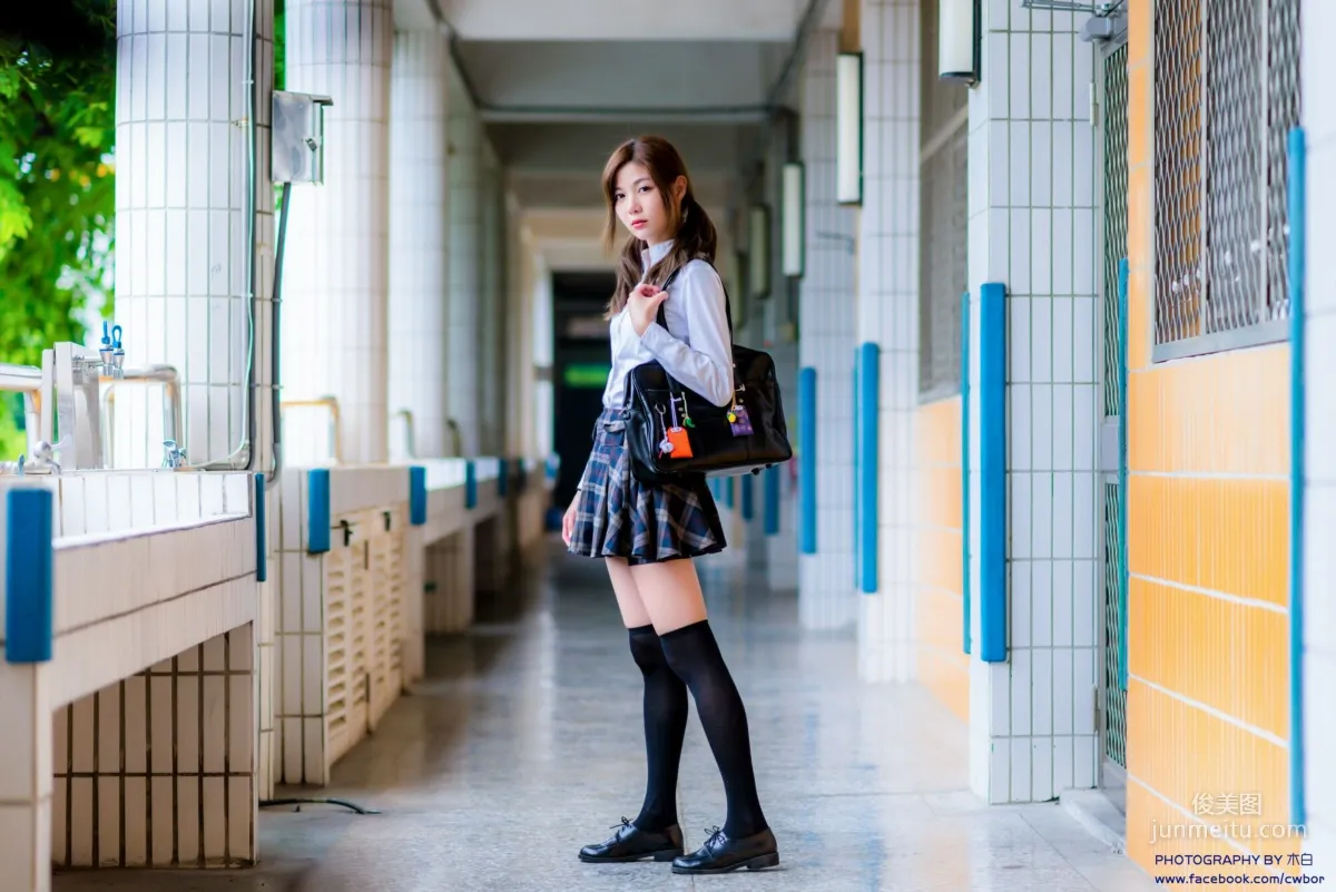 [Taiwan Beauties] Dash Xu, Afternoon Session at Youchang Elementary School Fashion Outdoor Shoot Photo Set photo 1