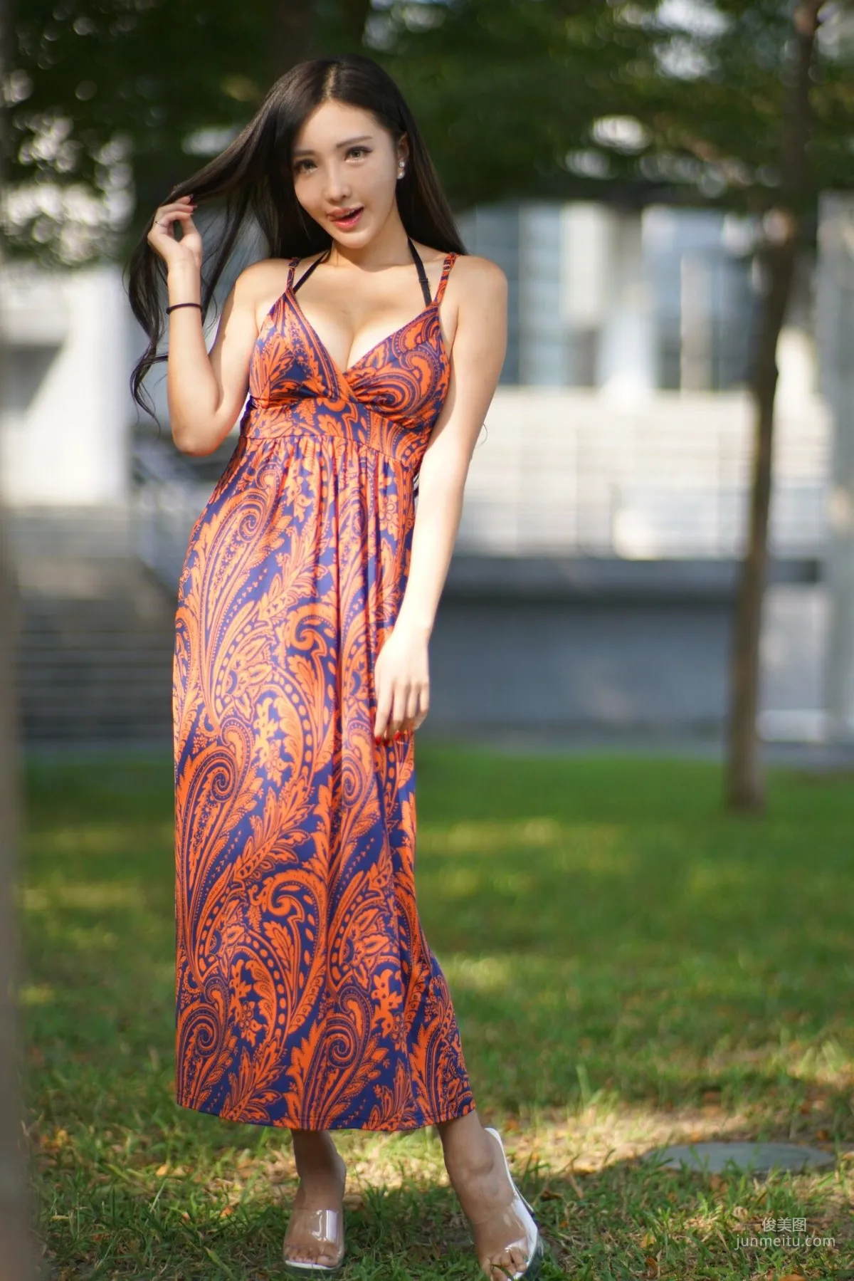 [Taiwan Beauties] Zhao Yun Syuan Taichung Art Museum Long Skirt Series Photo Set photo 24