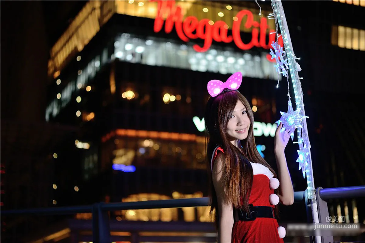 [Taiwan Beauties] Zhang Yazhu chu, Banqiao Station Christmas Outdoor Shoot Photo Set photo 4
