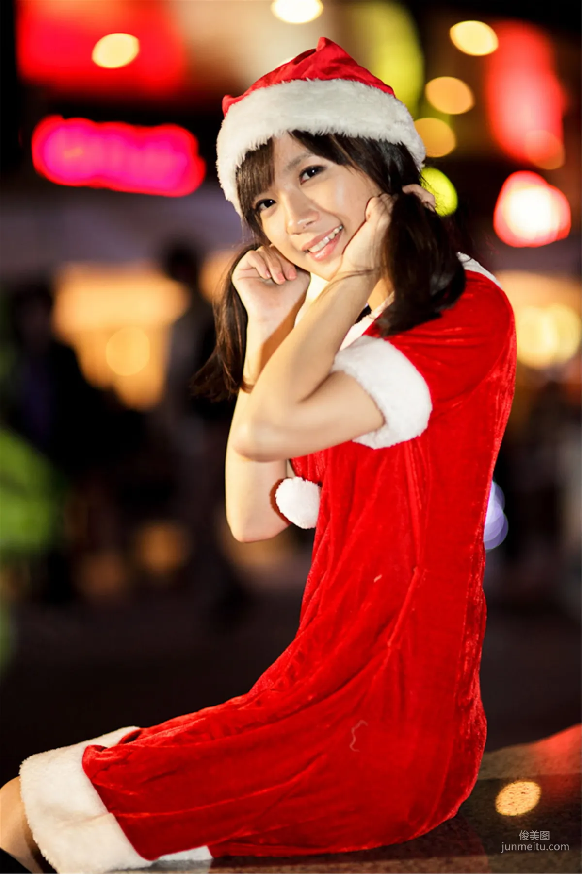 [Taiwan Beauties] Yu Chengjing (Xiao Jing) Xinyi Shopping District Christmas Night Shoot Photo Set photo 22