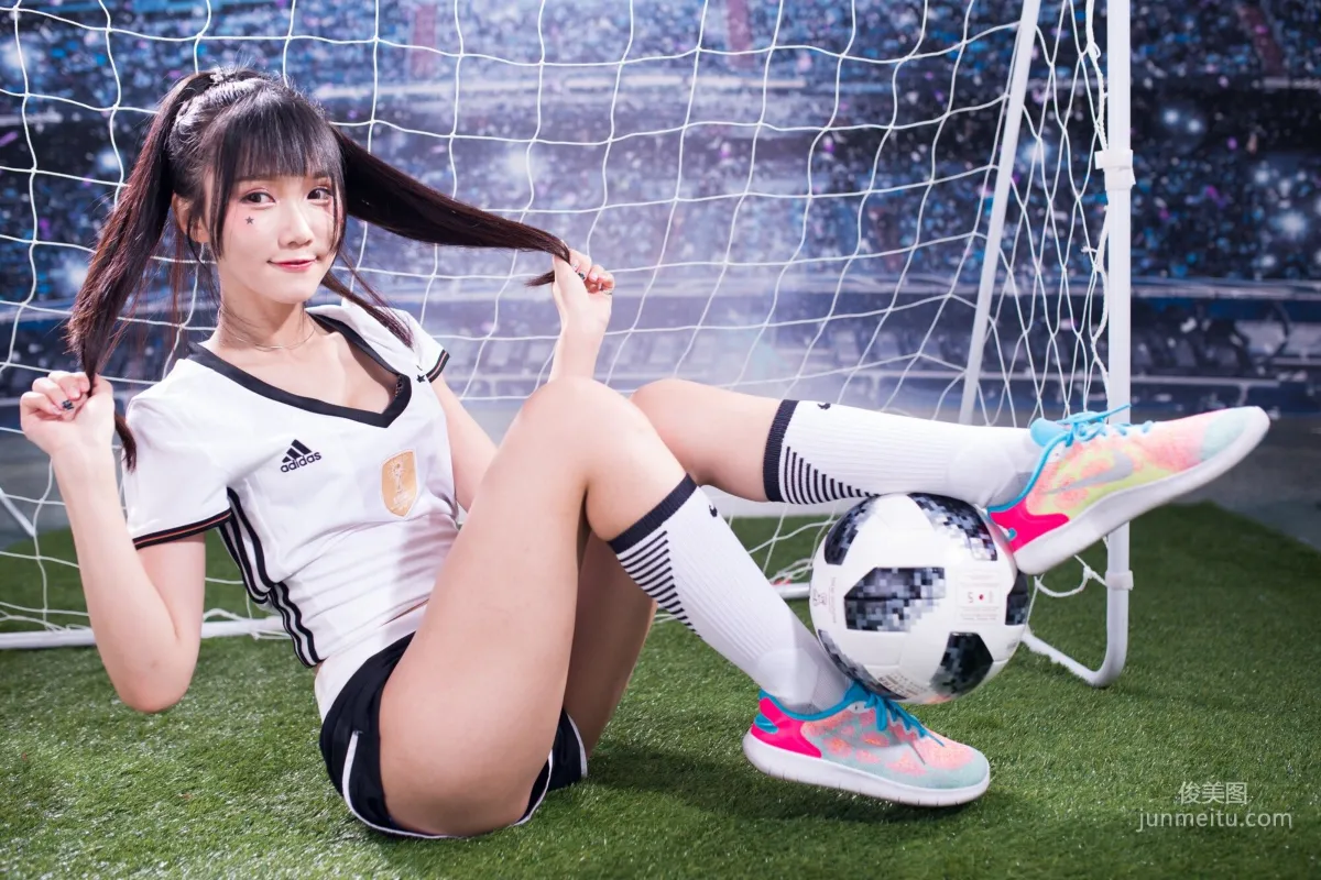 [Taiwan Beauties] Qiao Qiaoer Sylvia, Piano Studio Football Baby Photo Set photo 11