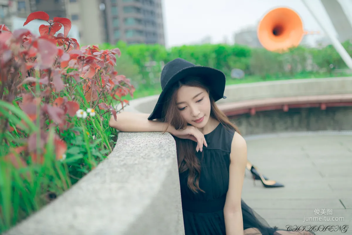 [Taiwan Beauties] Emma Jiang Yuen - Fresh Outdoor Shoot (Three Outfits) Photo Set photo 14