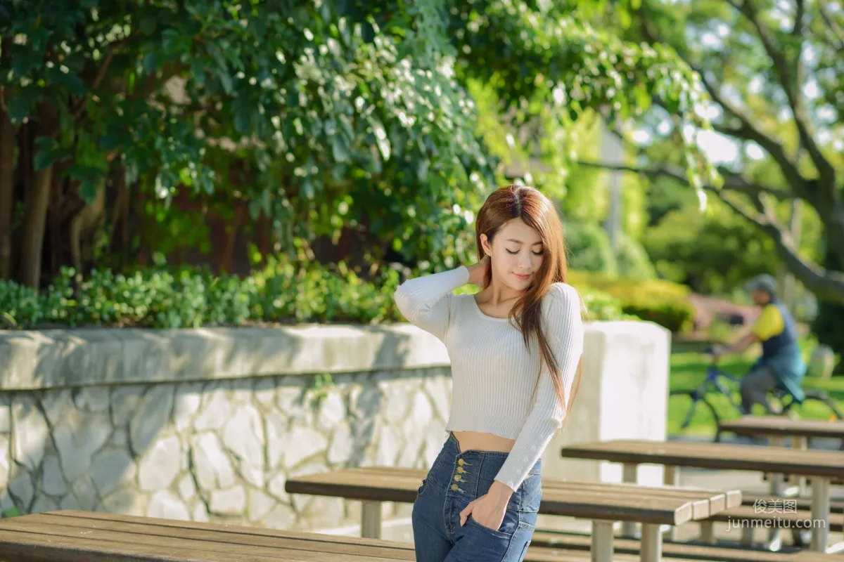 [Taiwan Young Model] Xia Qing Miso Park Denim Tight Pants and Beautiful Legs Photo Set photo 43