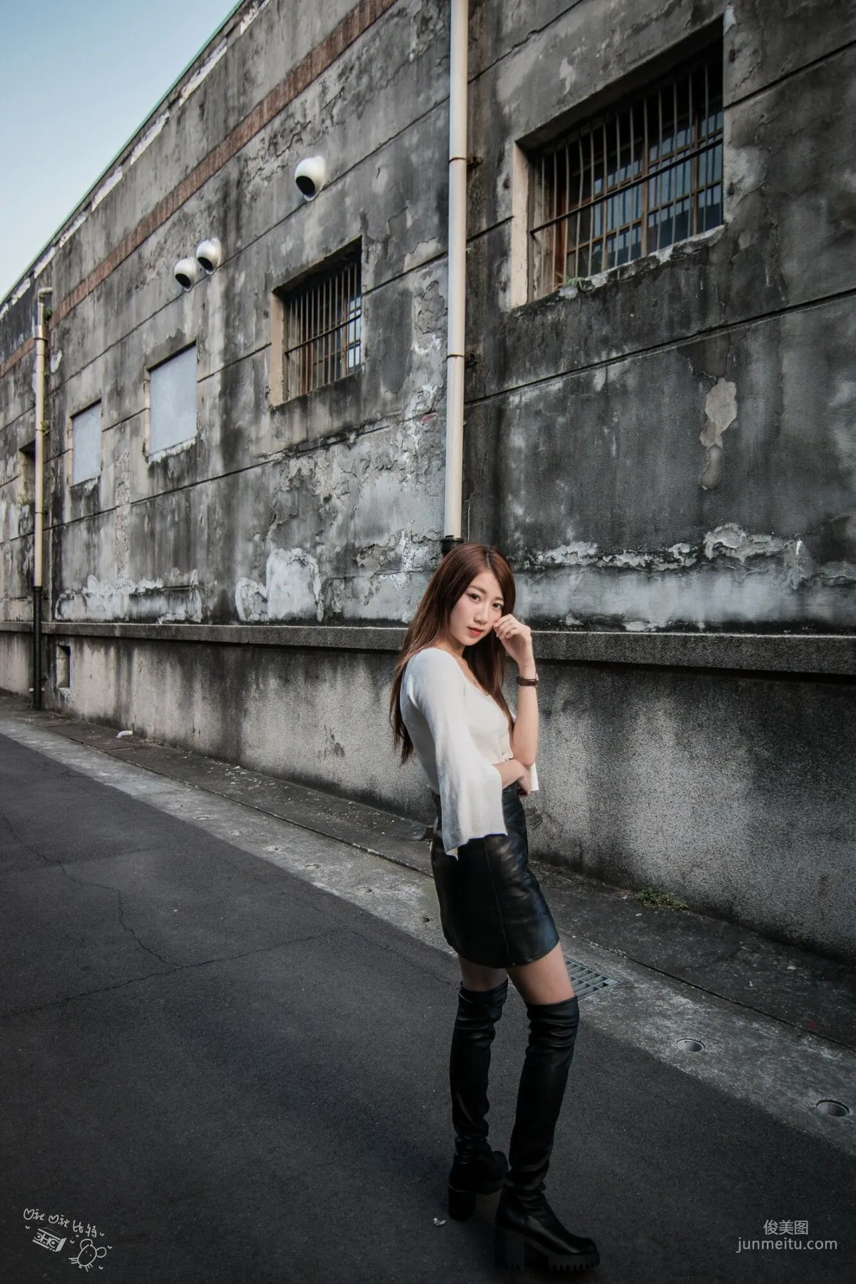 [Taiwan Beauties] Jiating Zhang Sweet Outdoor Shoot Short Skirt Series at Guangfu New Village Photo Set photo 3