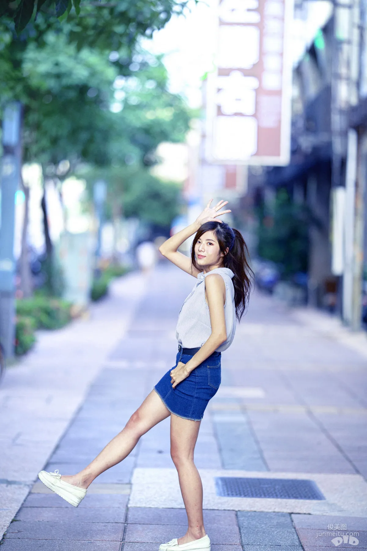 [台湾女神] 方唯真《恬静系Ol》 写真集17