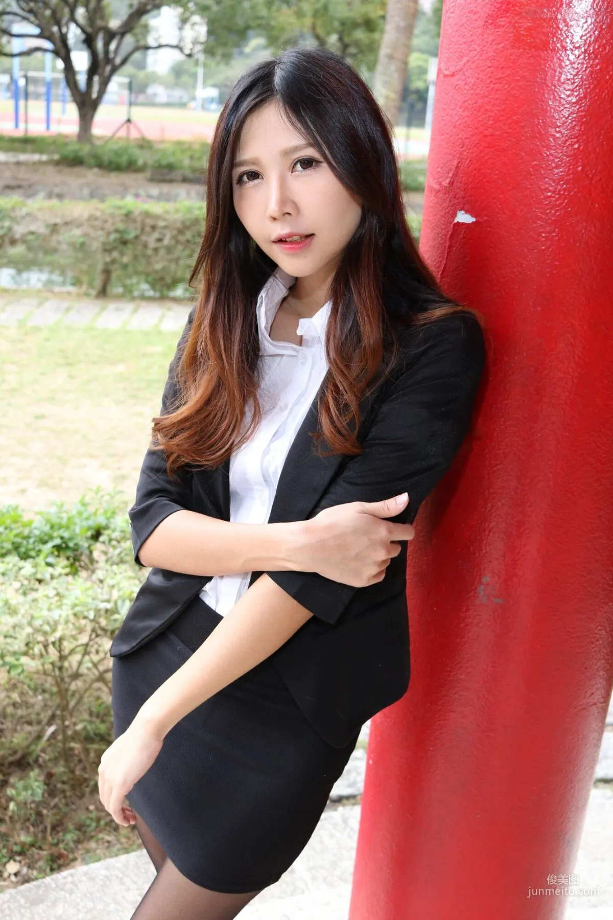 [Taiwan Beauties] Zooey 'Chinese University OL Black Stockings Beautiful Legs' Photo Set photo 26