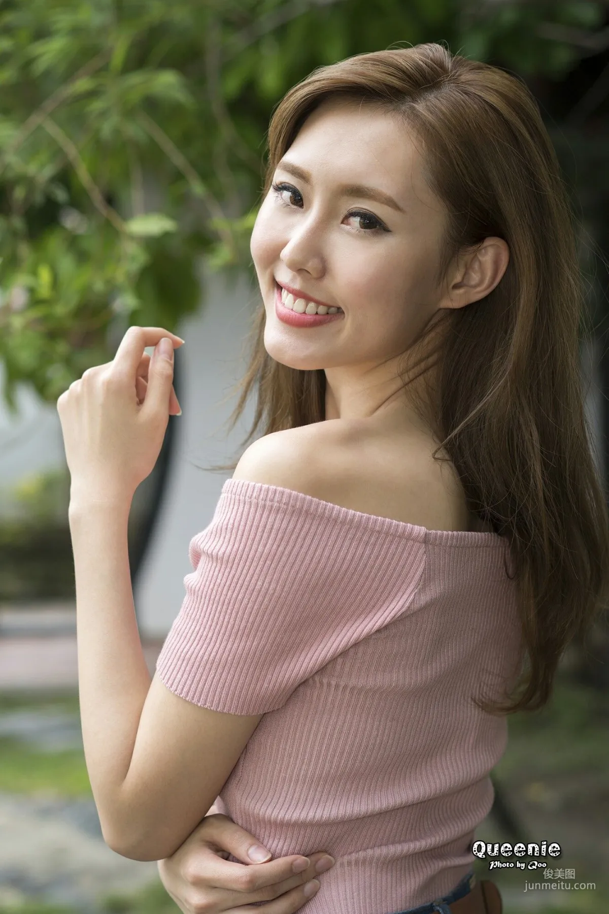[台灣正妹] Queenie/Q尼 - 熱褲美腿街拍 寫真集 5