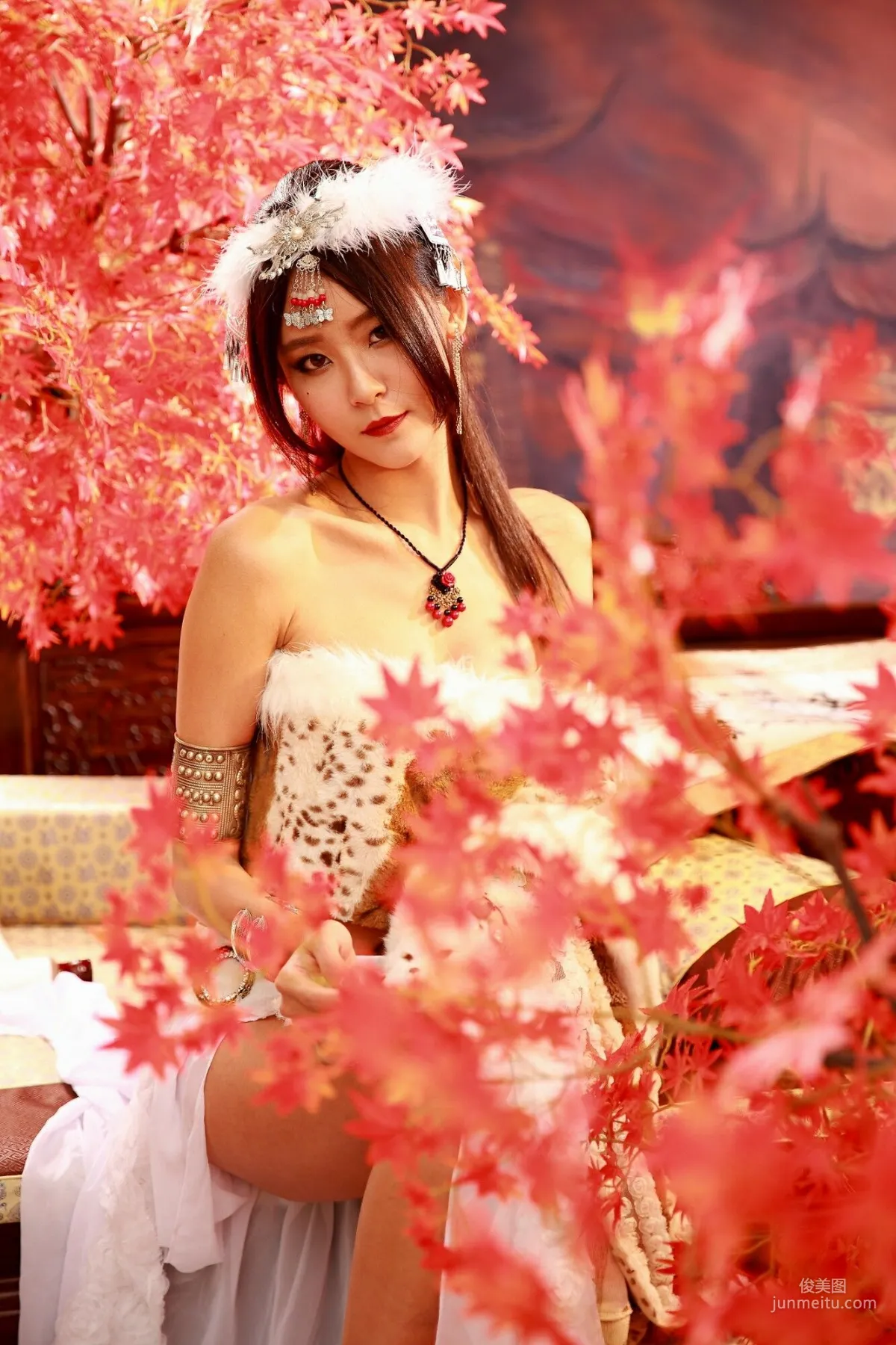 [Taiwan Beauties] Winnie Xiaoxue Barbarian Princess and OL Style Outfit Photo Set photo 21