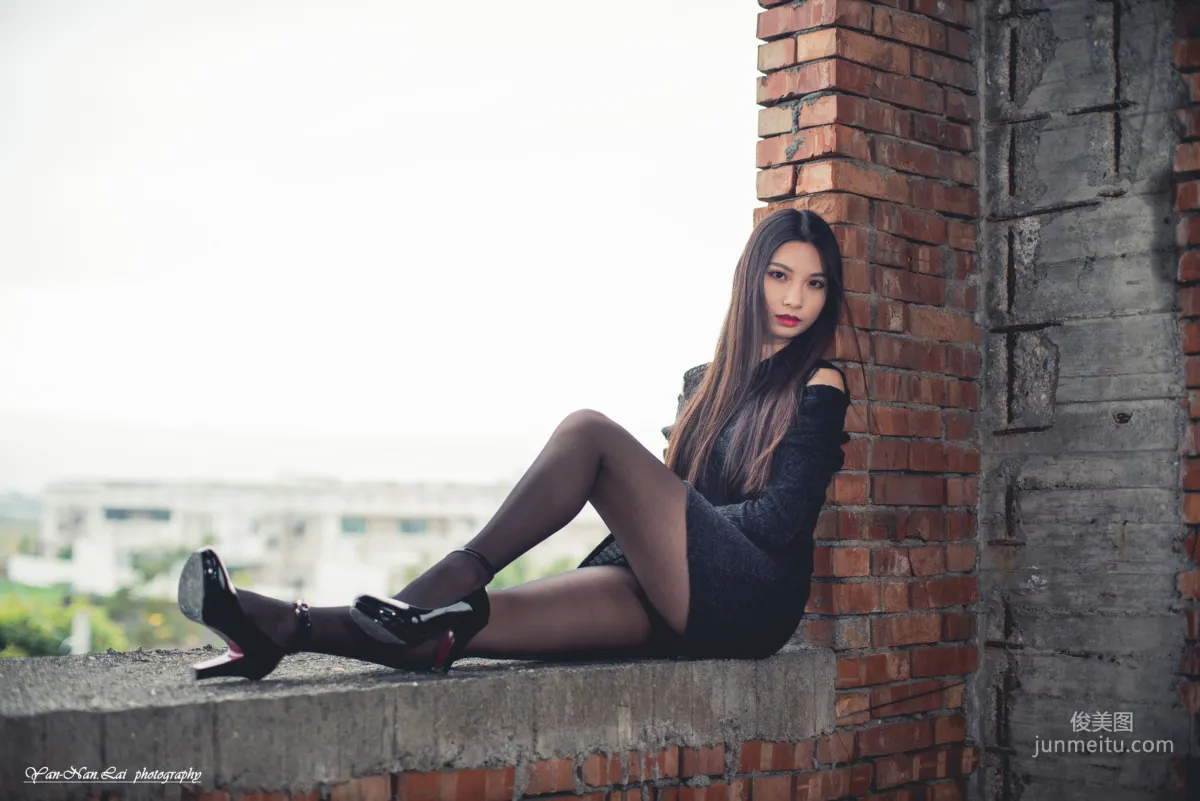 [Taiwan Beauties] Jenny, Black Stockings Outdoor Shoot Photo Set photo 16
