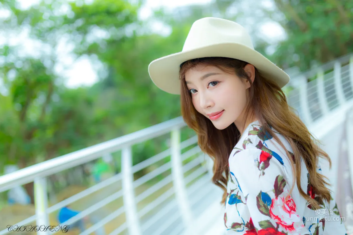 [Taiwan Beauties] Emma Jiang Yuen - Fresh Outdoor Shoot (Three Outfits) Photo Set photo 21