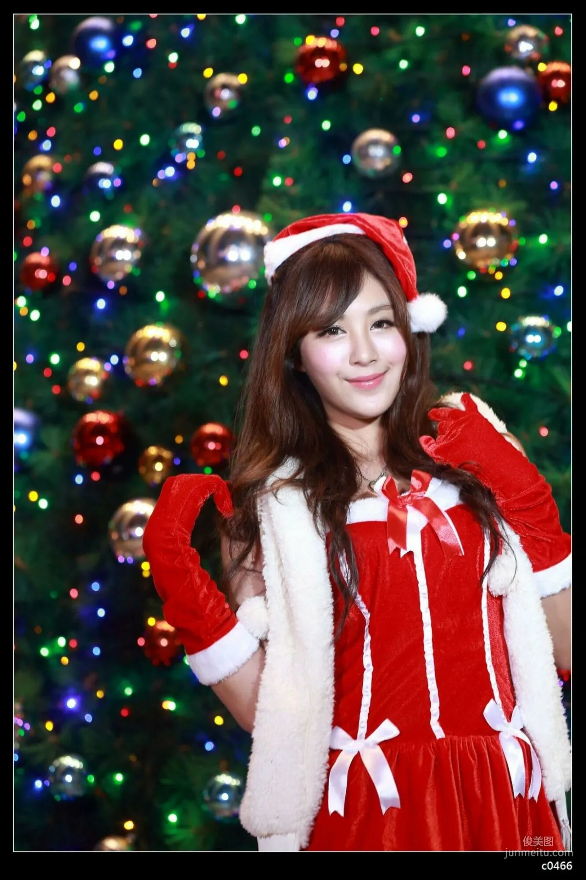 [Taiwan Young Model] Miso Xia Qing - Christmas Night Shoot Photo Set photo 2