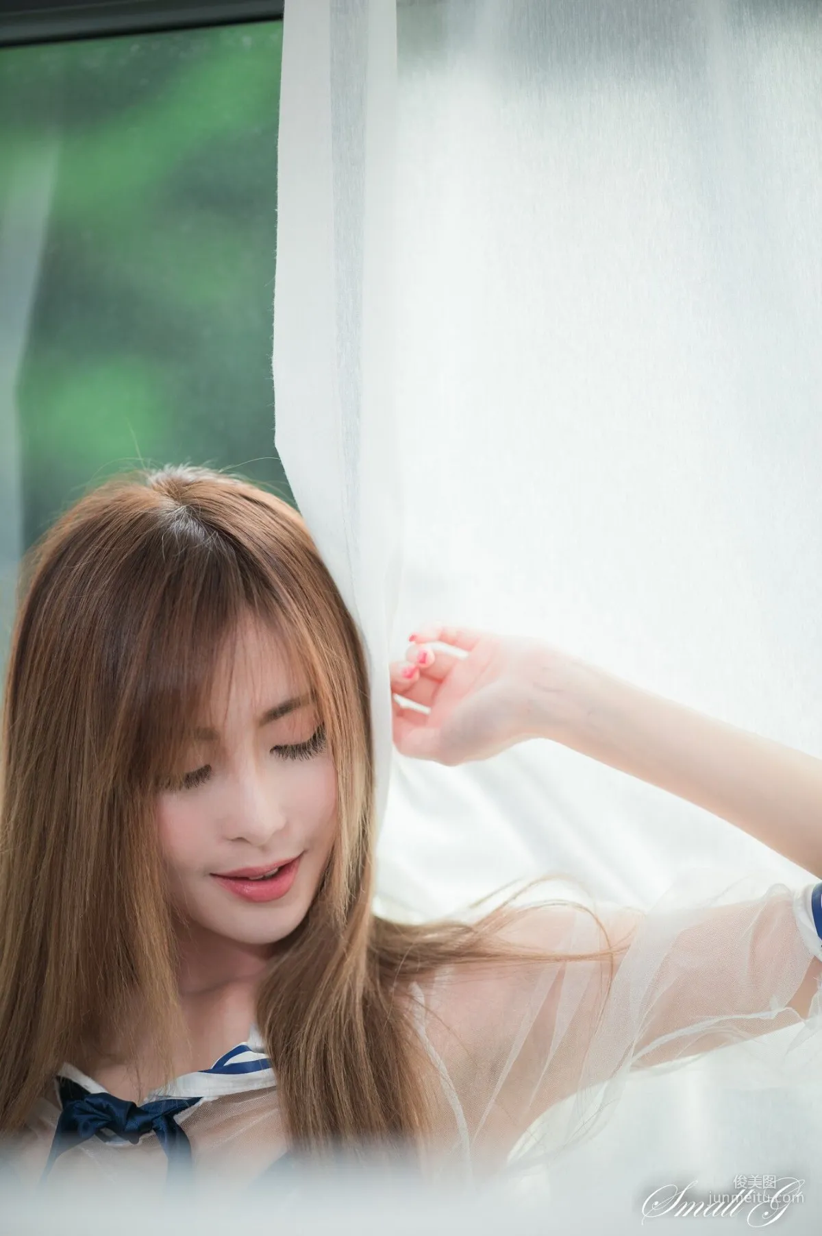 [台灣正妹] 艾比Abbie《白金花園(内衣秀)》 寫真集 31