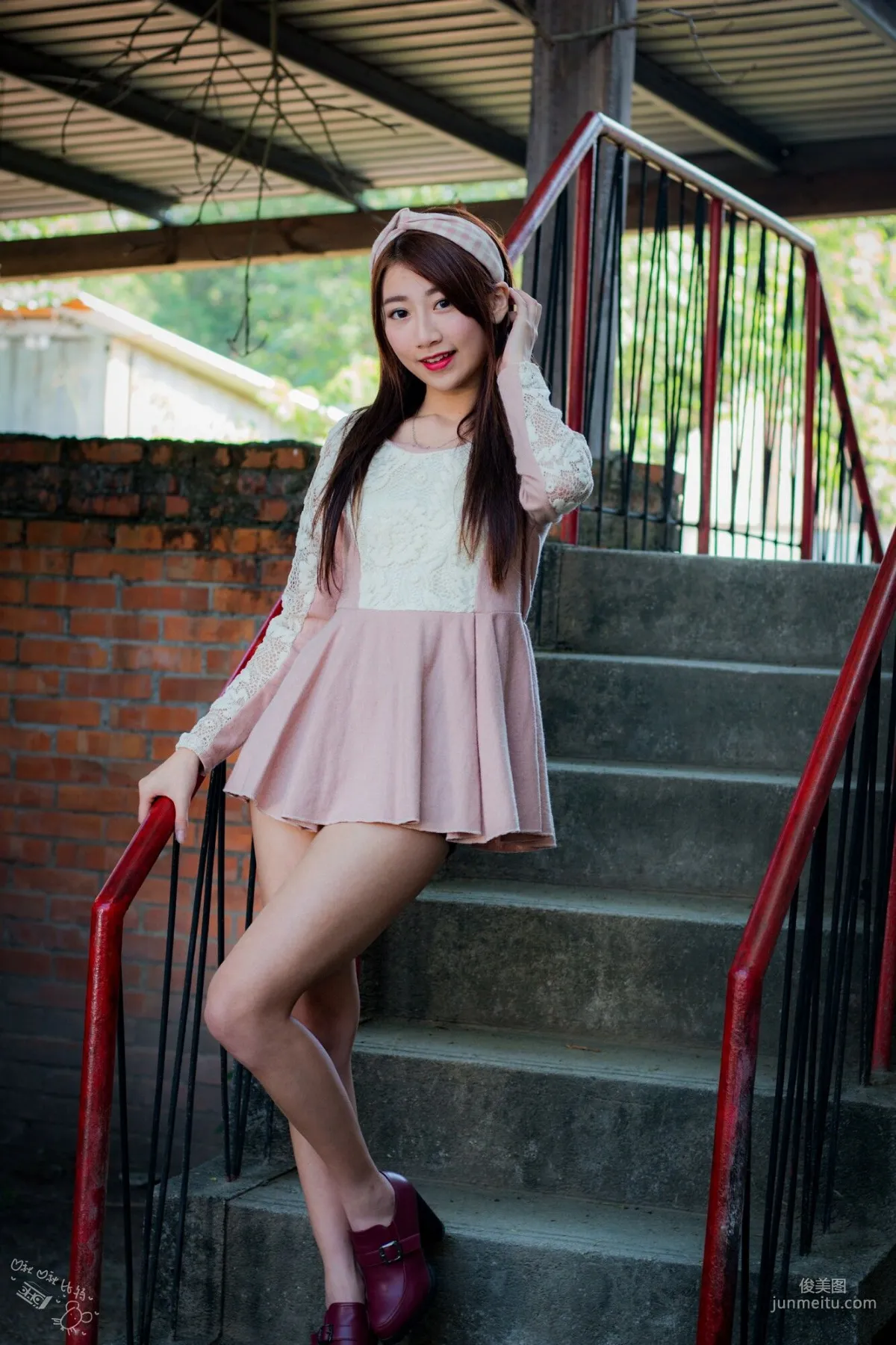 [Taiwan Beauties] Jiating Zhang Sweet Outdoor Shoot Short Skirt Series at Guangfu New Village Photo Set photo 10