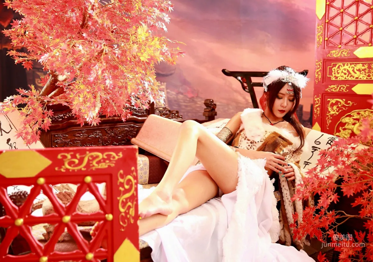 [Taiwan Beauties] Winnie Xiaoxue Barbarian Princess and OL Style Outfit Photo Set photo 12