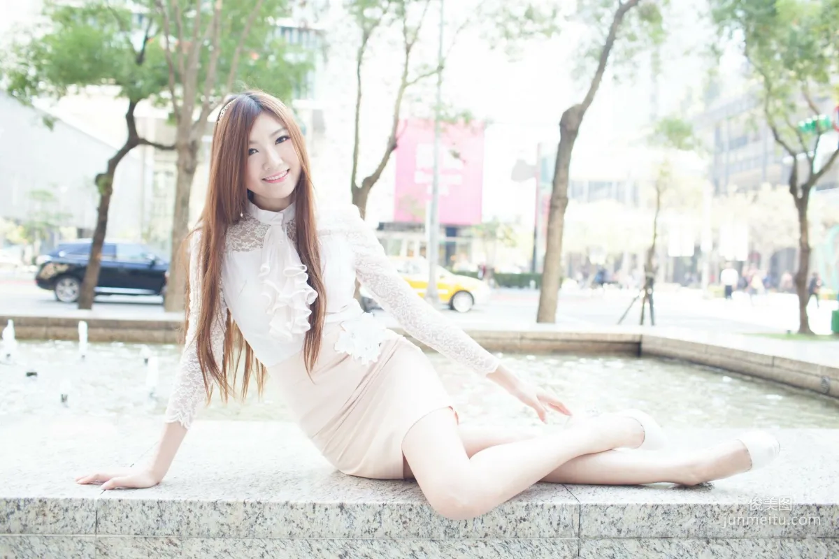 [Taiwan Beauties] Michelle Xiaoyu, Xinyi District Street Snap, Lace + Bodycon Mini Skirt Photo Set photo 9