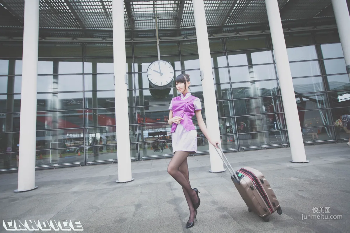[台灣正妹] 蔡譯心Candice《空姐黑絲街拍》 寫真集 27