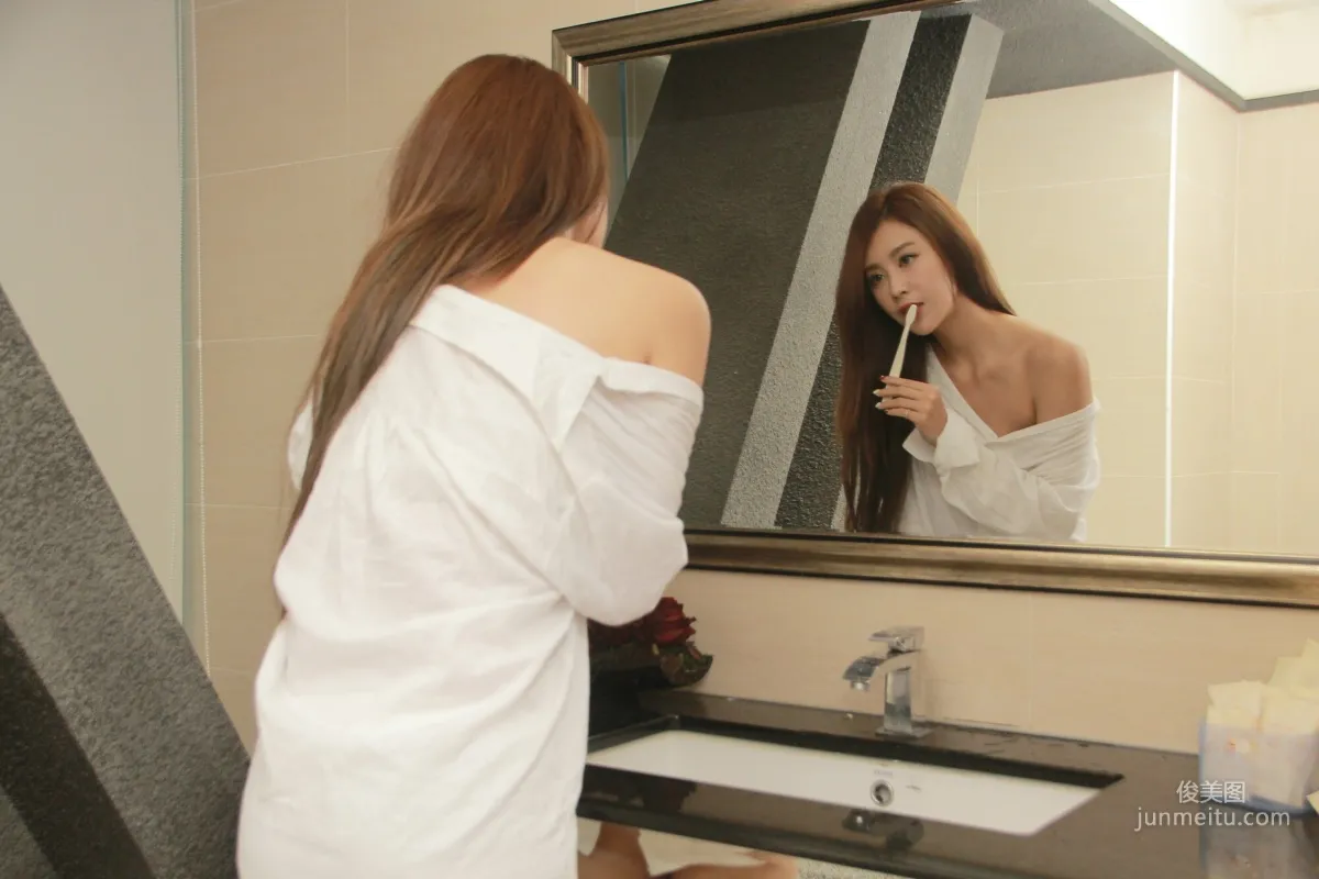 [Taiwan Beauties] Miso Xia Qing, Sexy White Shirt Series Photo Set photo 34